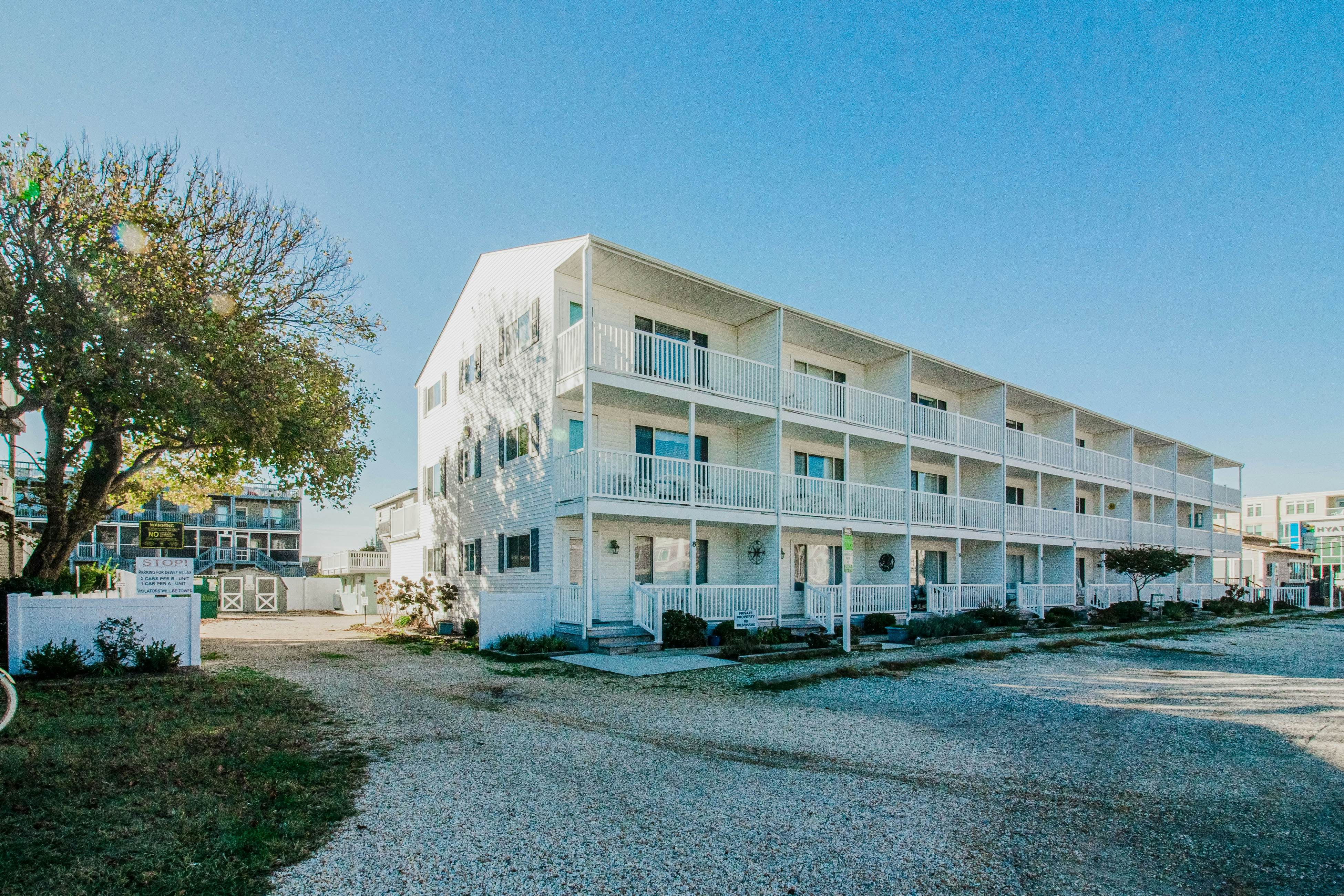 Dewey Villas - 24 Dickinson Ave, Unit #8B