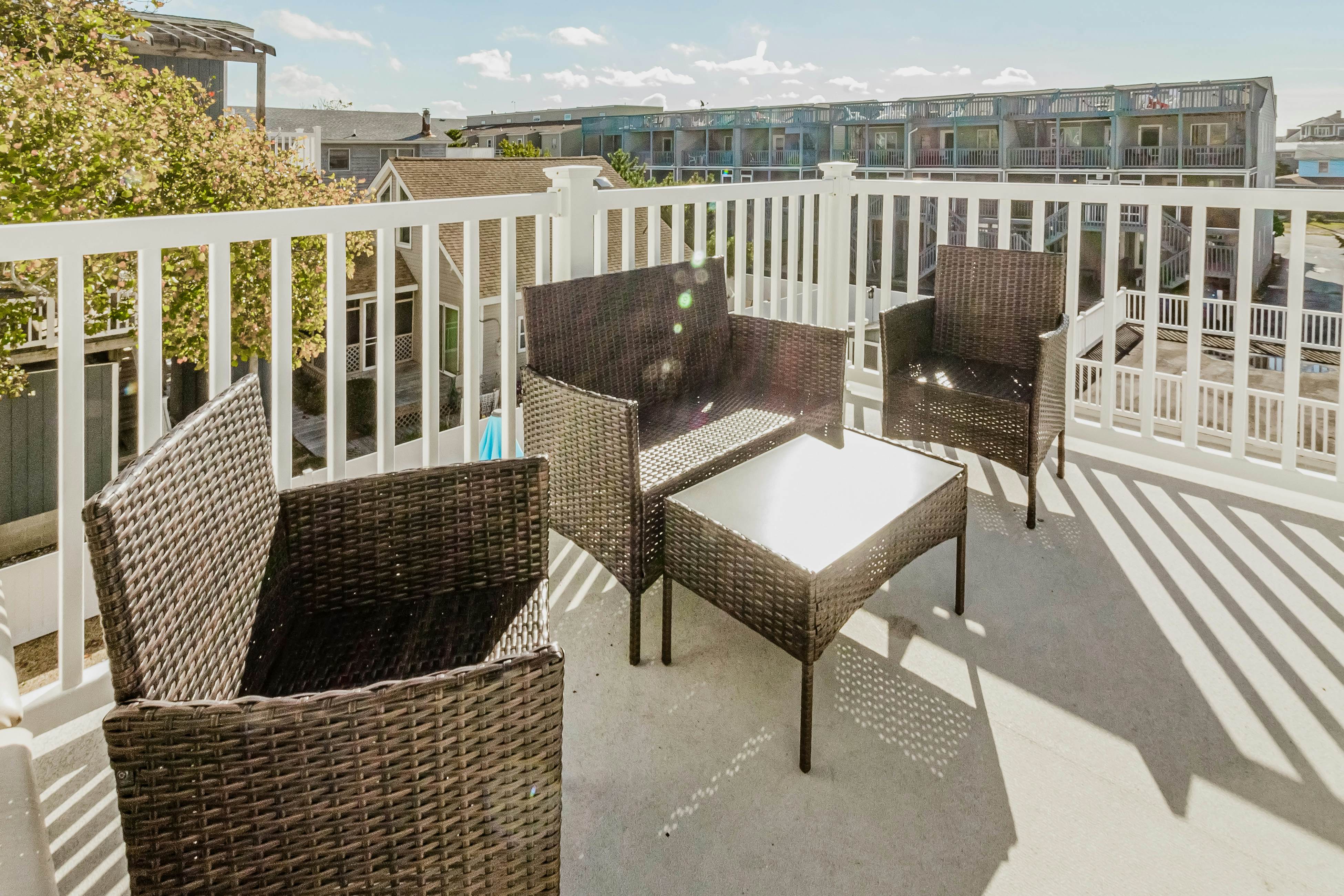 Dewey Villas - 24 Dickinson Ave, Unit #8B