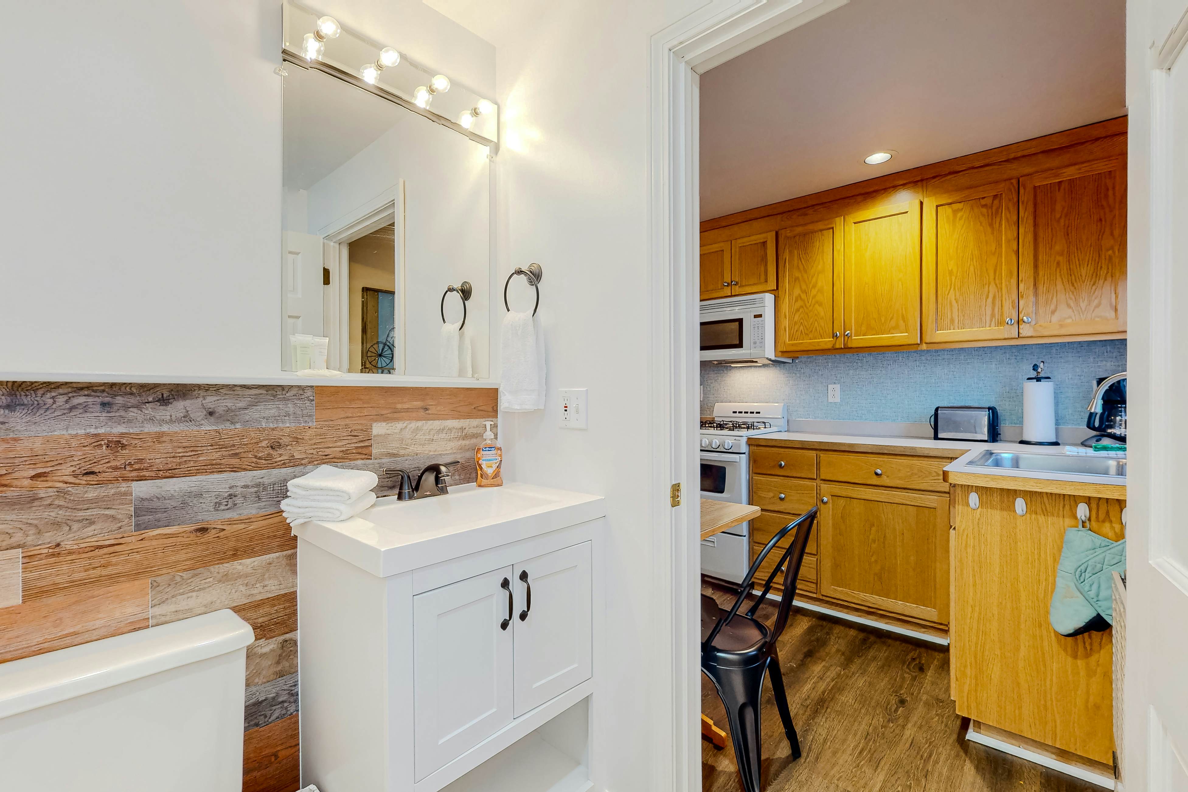 Vermont Farmhouse Cabin #2