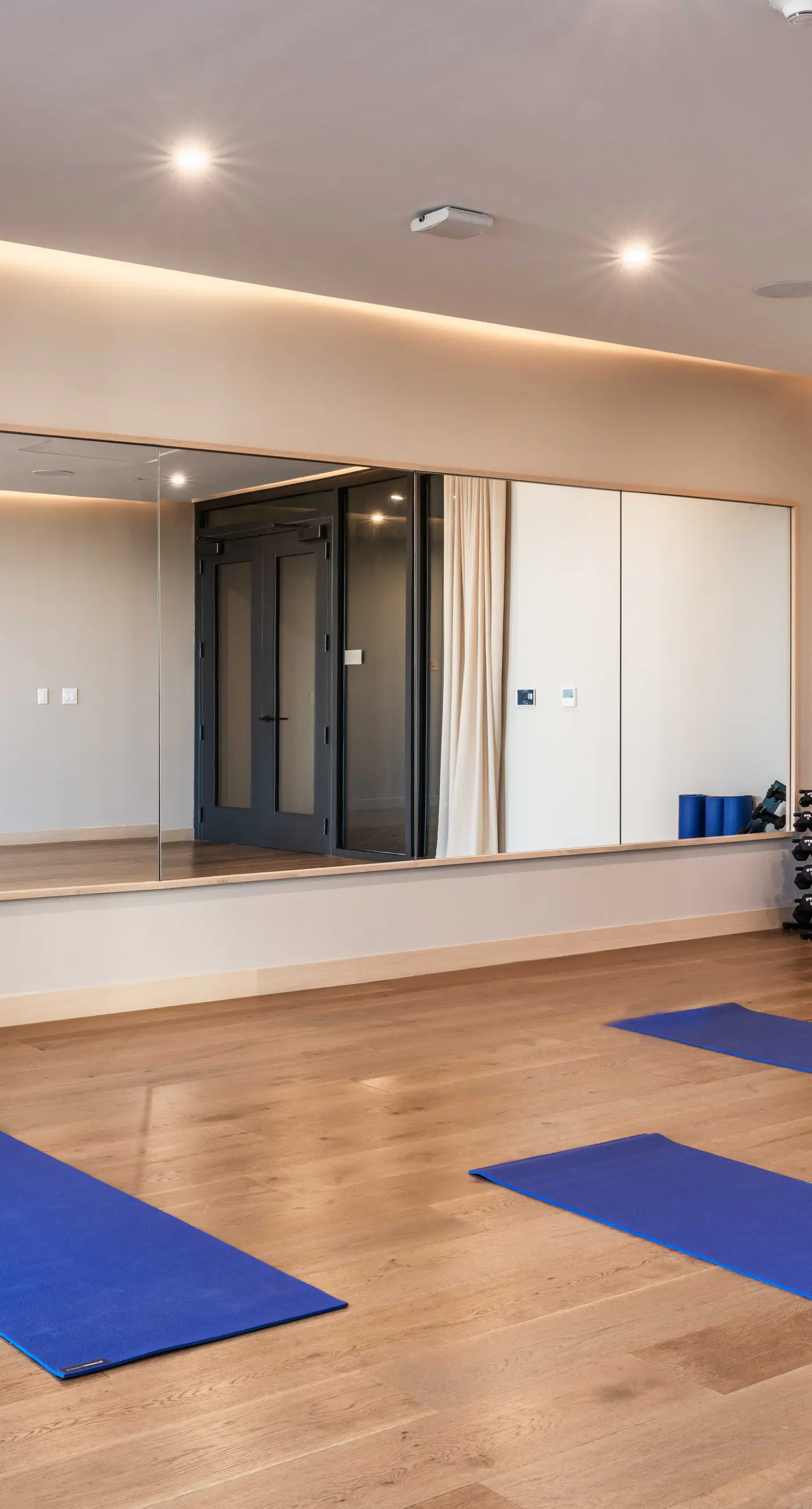 Natiivo Austin Holiday