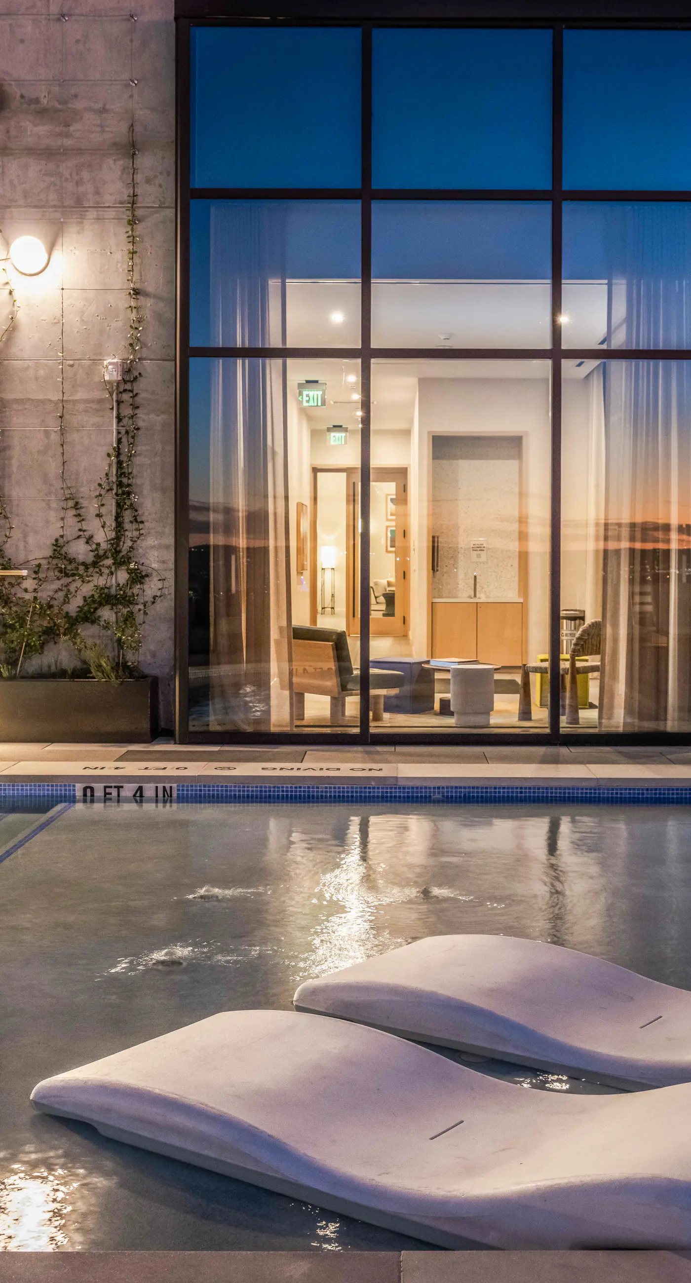 Natiivo Austin Holiday