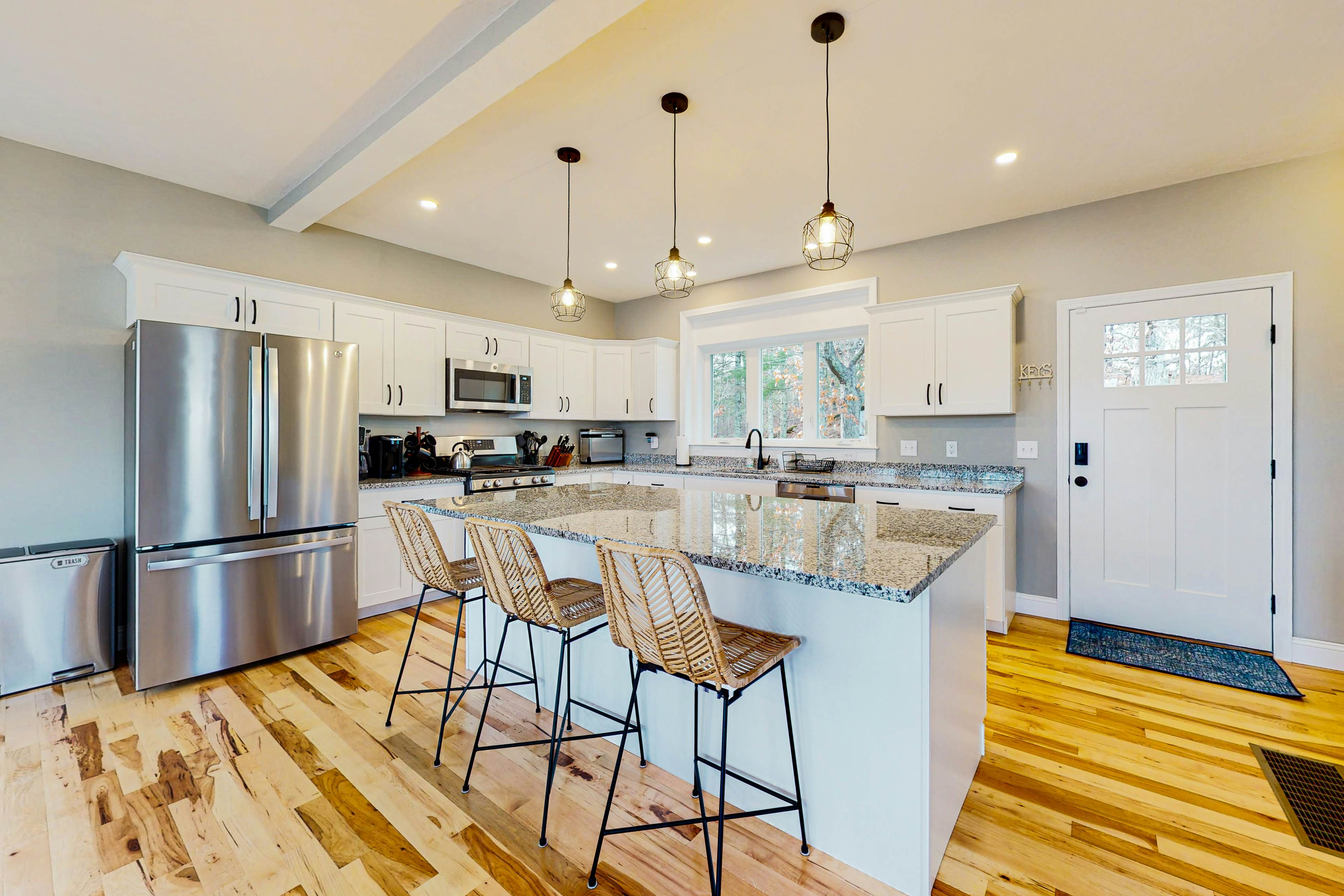 Navy Door Lake Escape