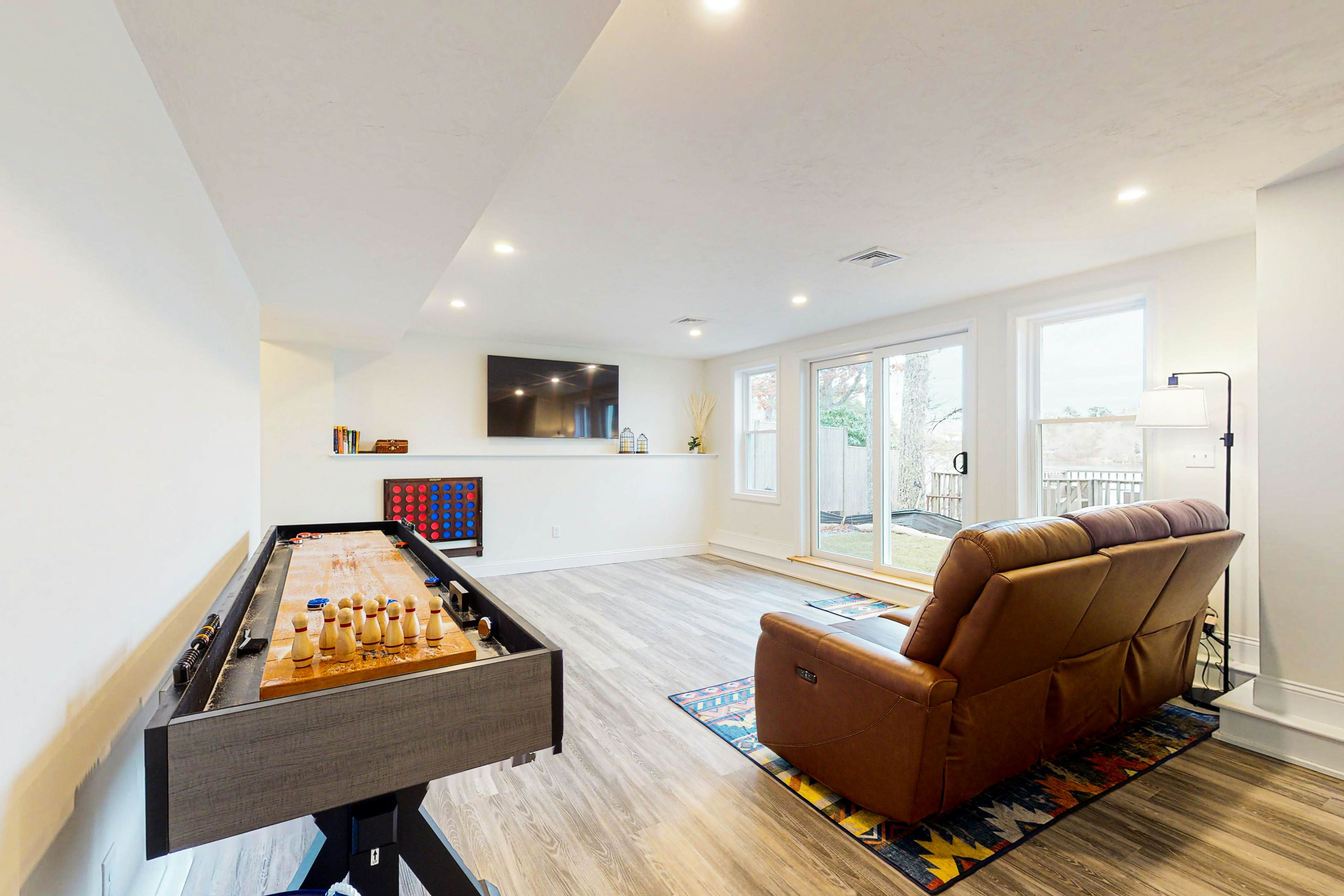 Navy Door Lake Escape