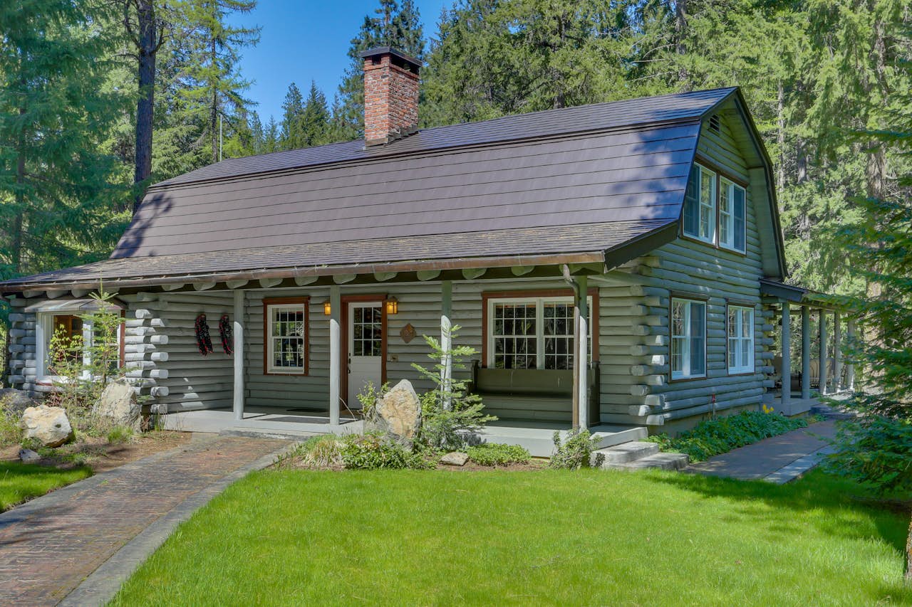 Riverwood Lodge 3 BD Trout Lake, WA Vacation Rental Vacasa