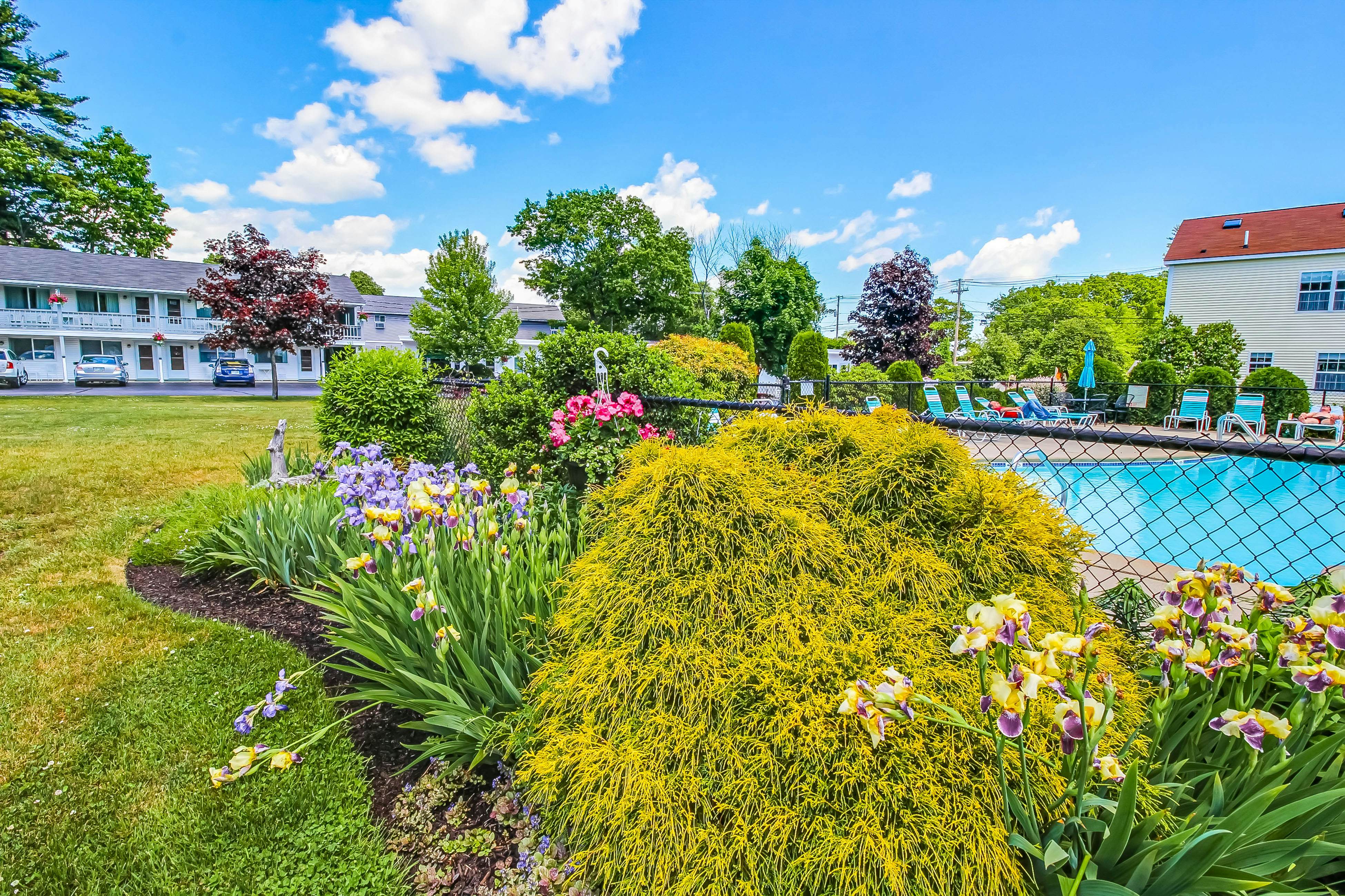 The Lighthouse Getaway -- Holiday House M19