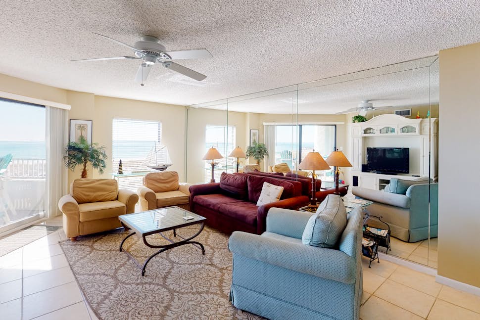 Inlet Reef Club 107 2 BD Destin, FL Vacation Rental Vacasa