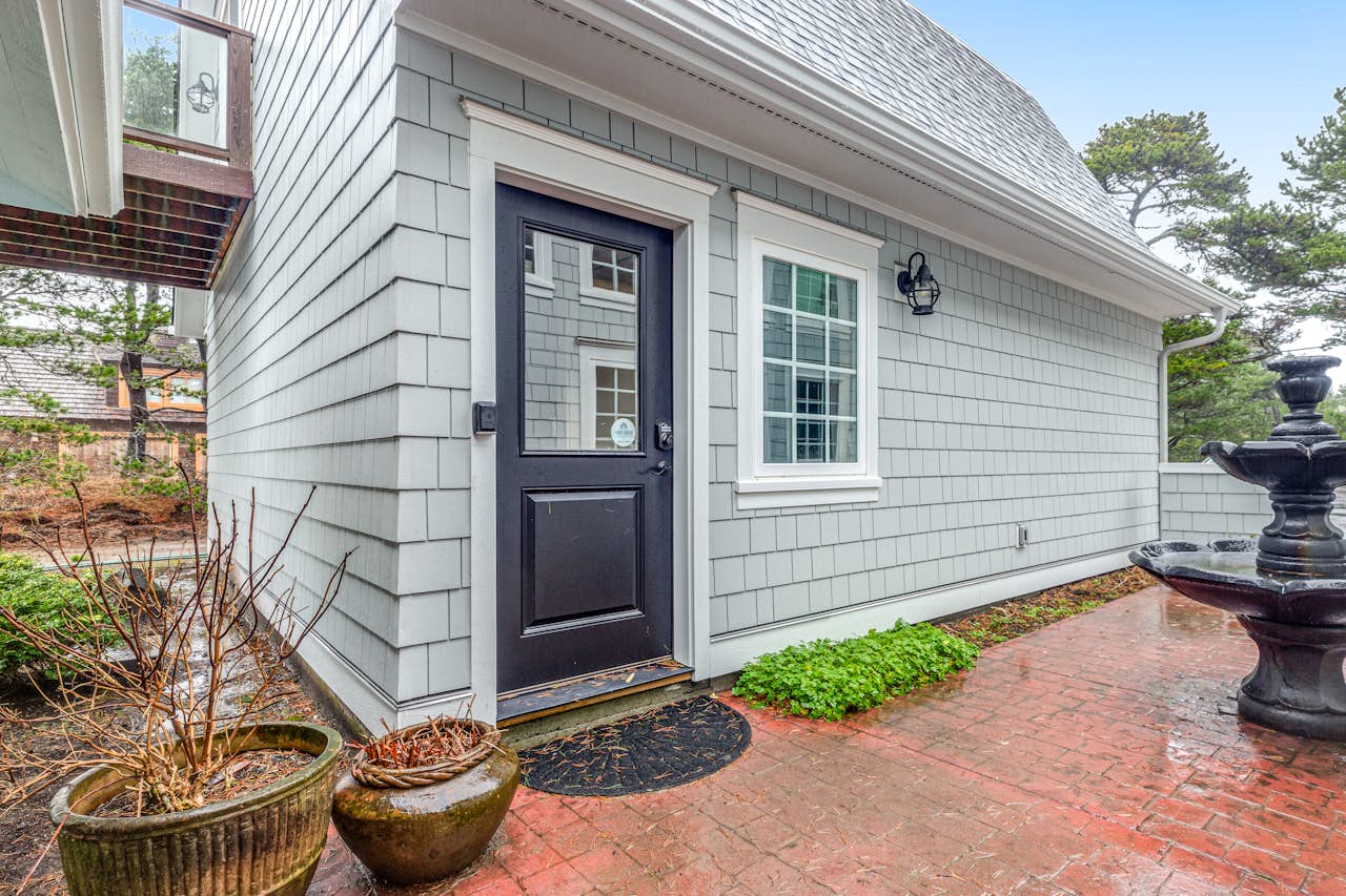 Ocean Delight 1 BD Warrenton, OR Vacation Rental Vacasa