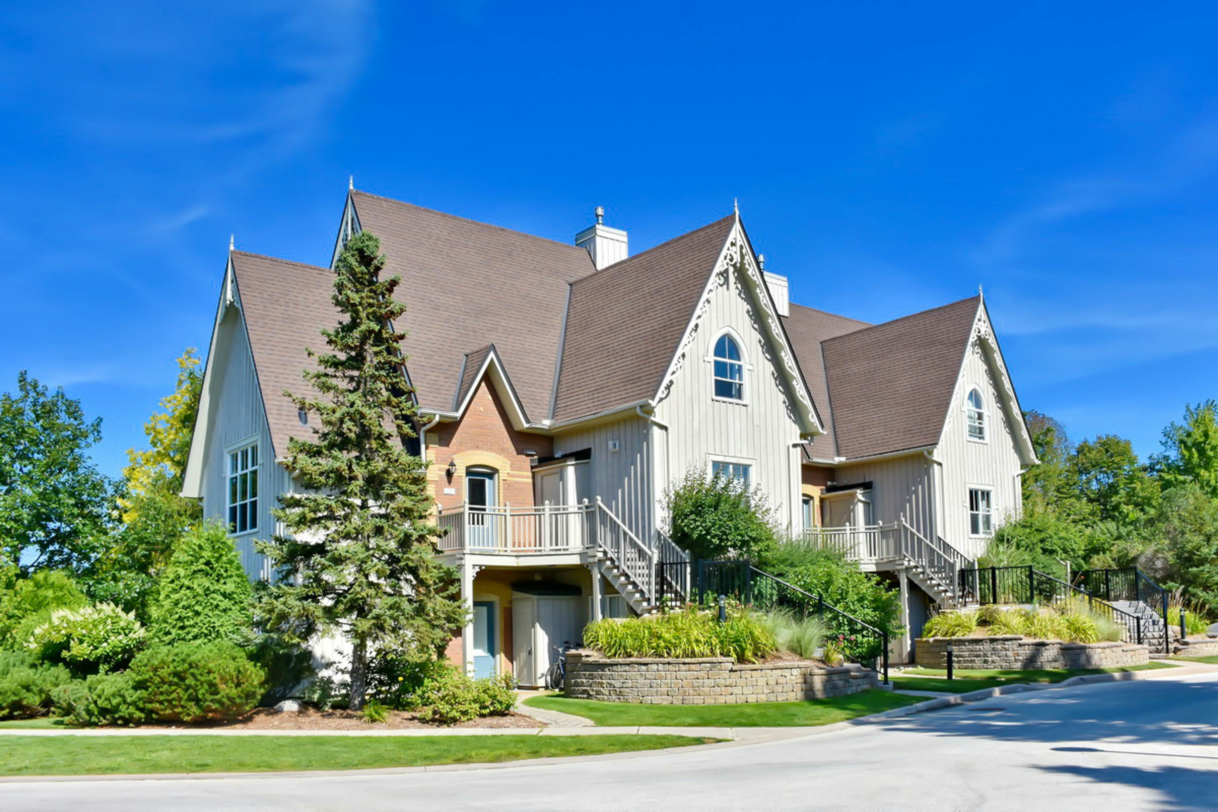 Condo 107 at Snowbridge