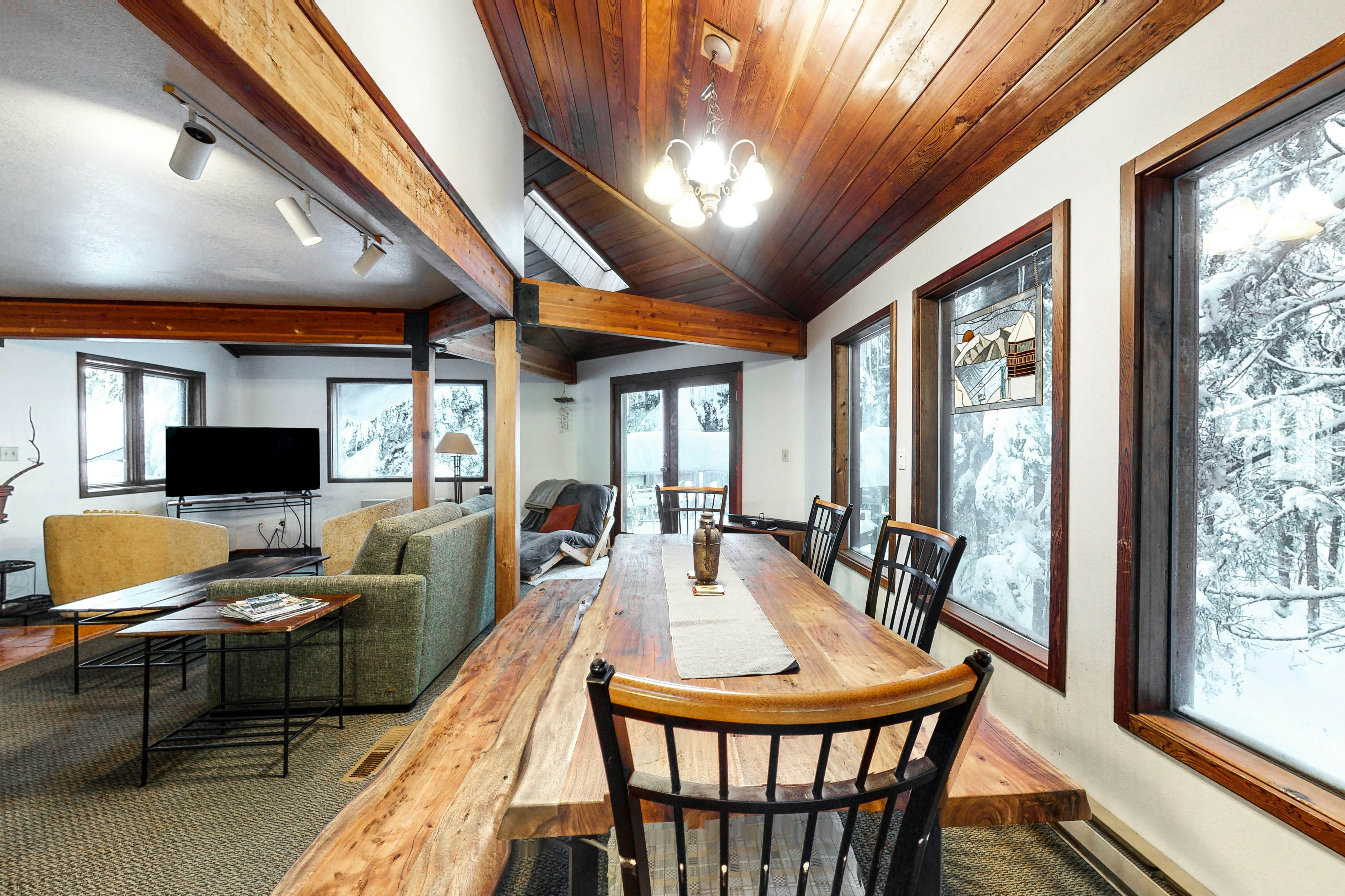 Compton's Forest Chalet 