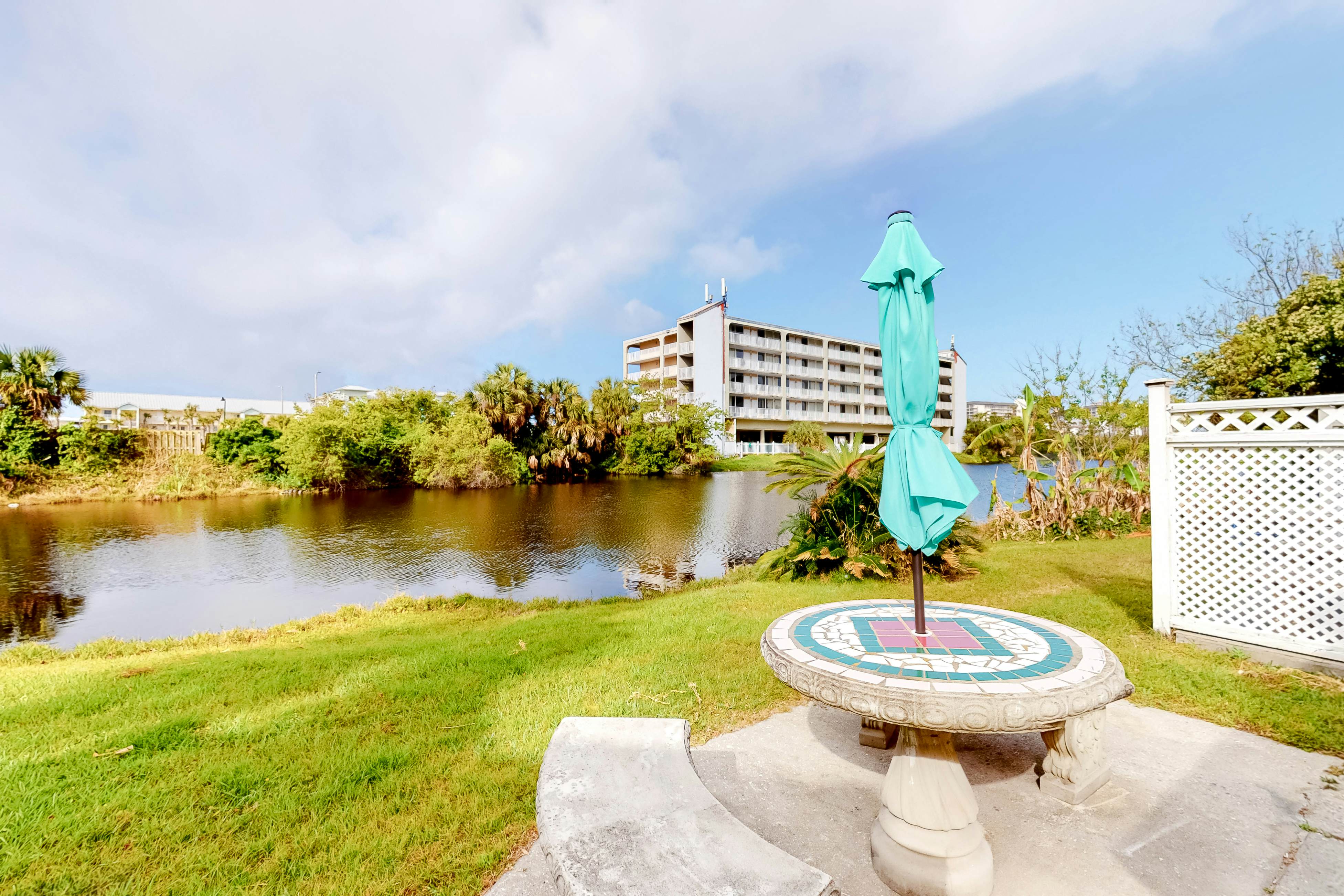 Gulf Highlands - White Sandy Getaway