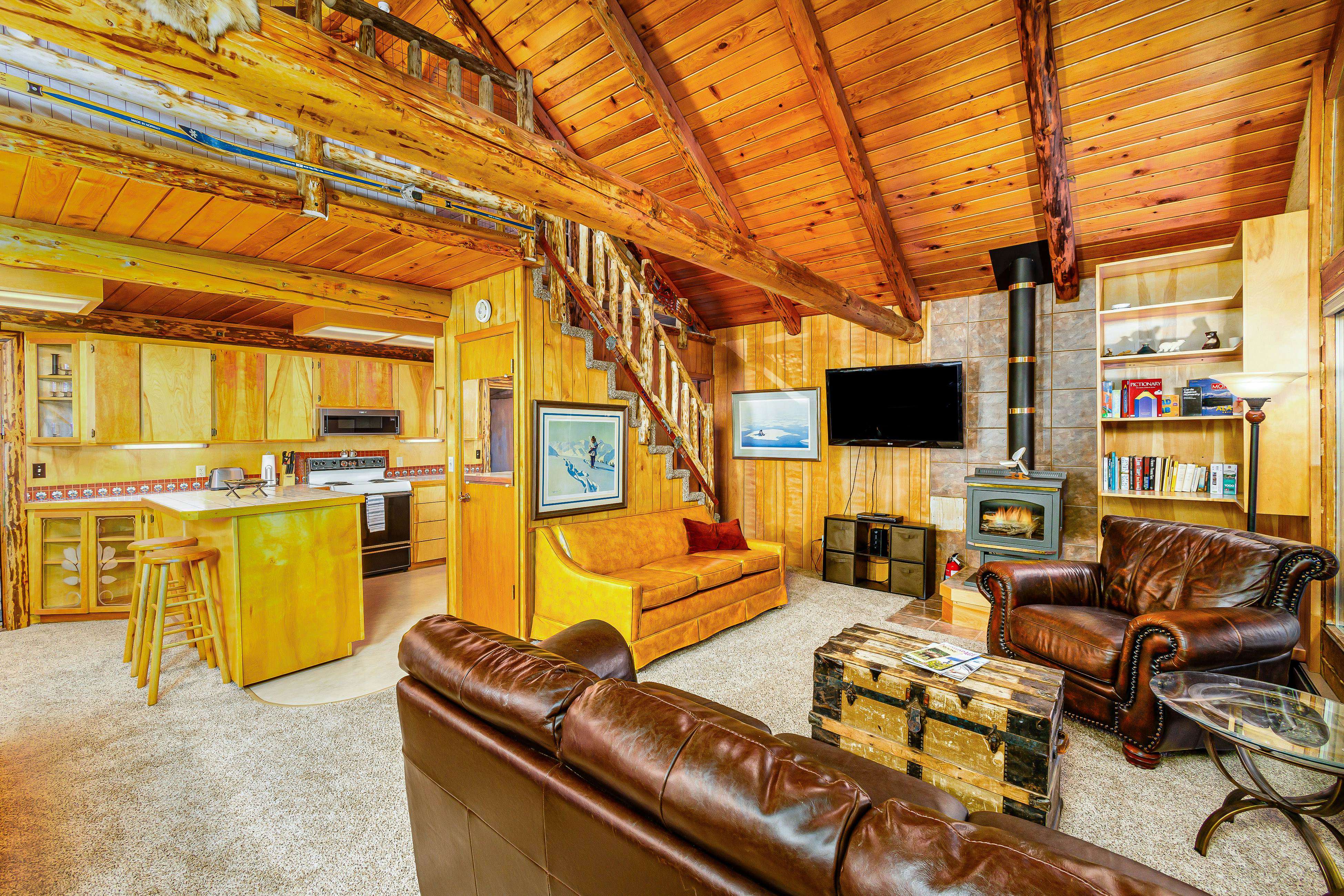 Alpine Meadows Log Cabin 1 BD Girdwood, AK Vacation Rental Vacasa