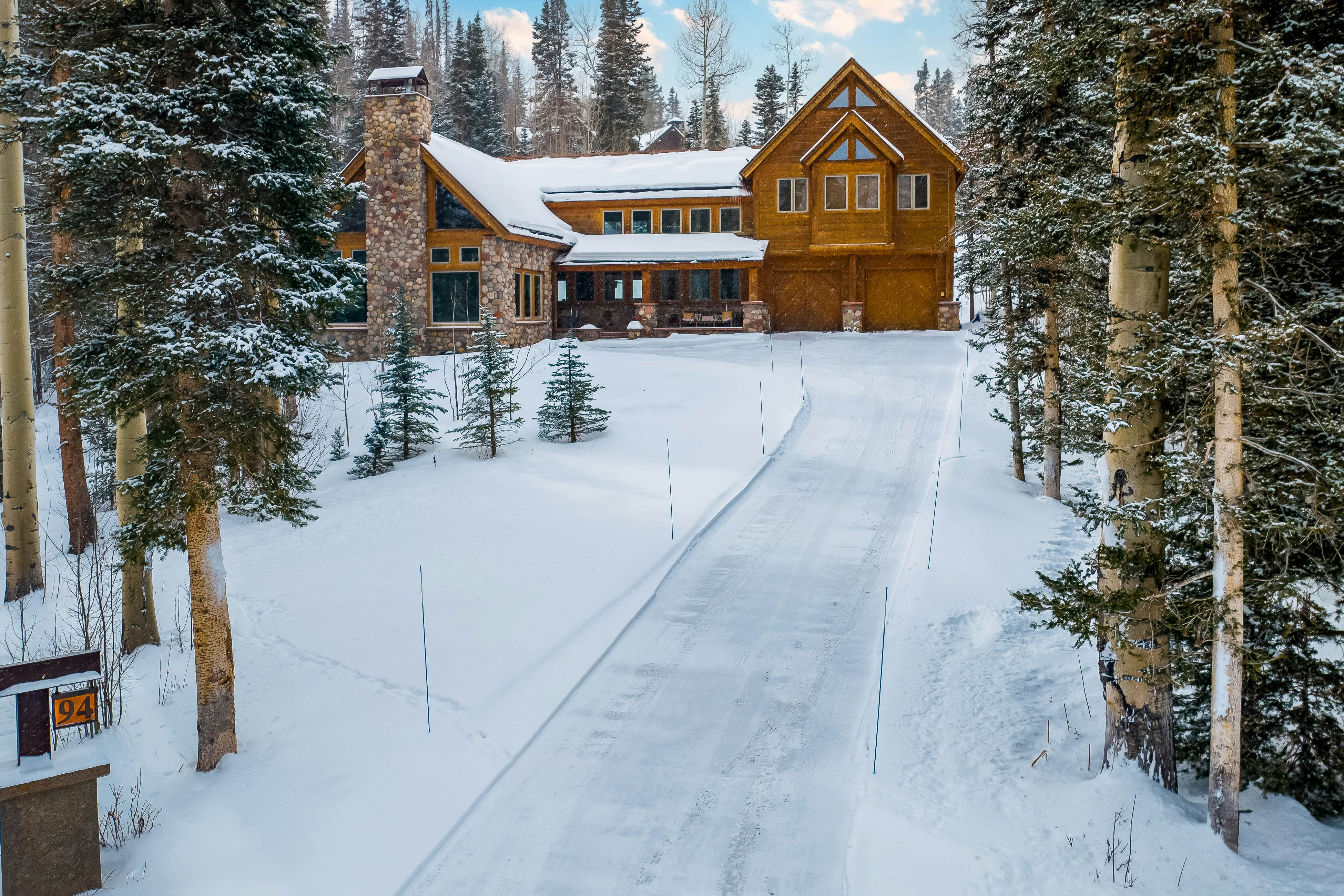 Palmyra 94 - Mountain Tranquility