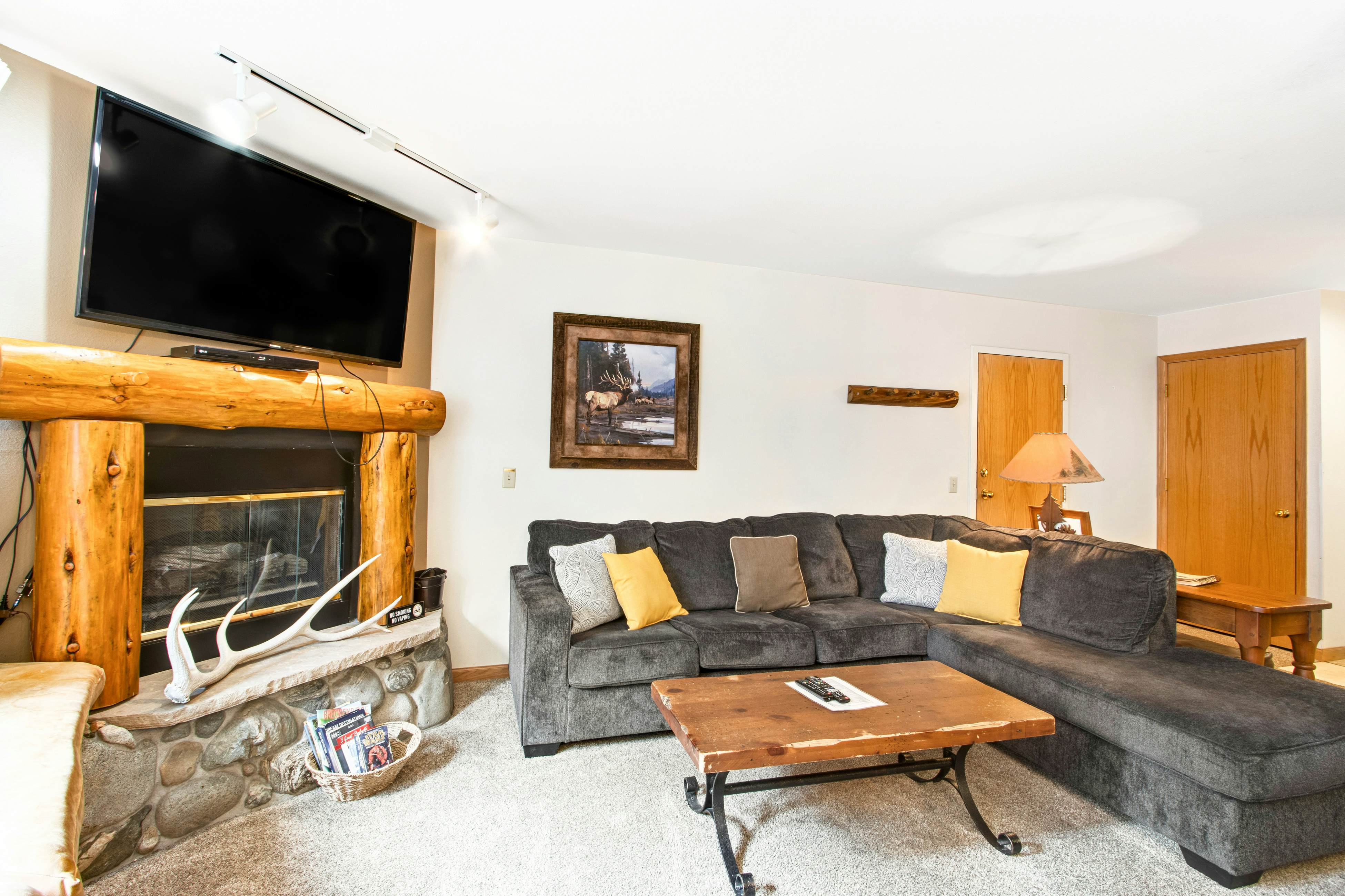 River Mountain Lodge #E217F