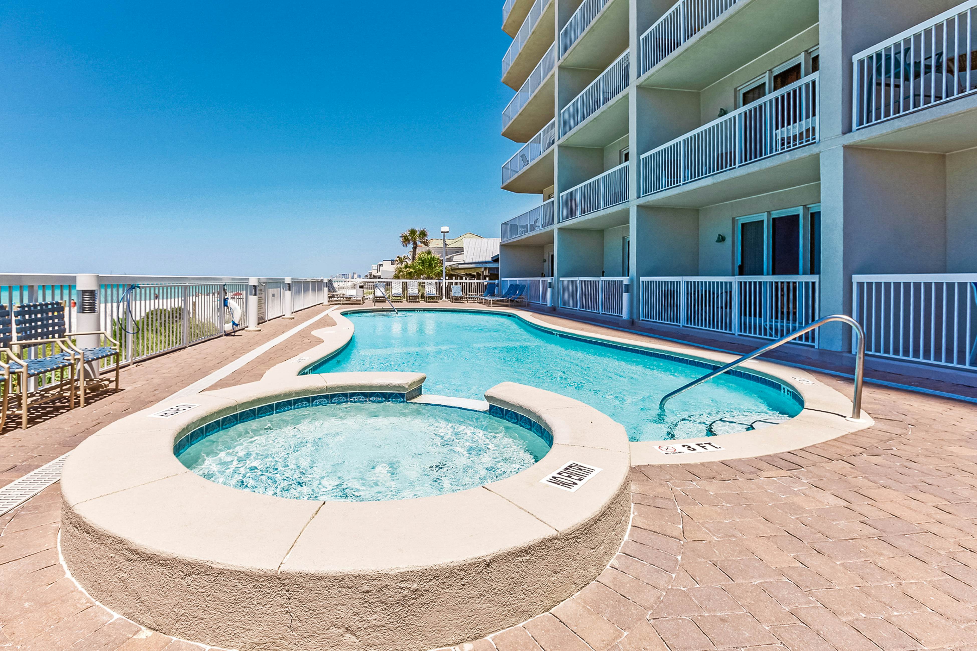 Seychelles Beach Resort 0505