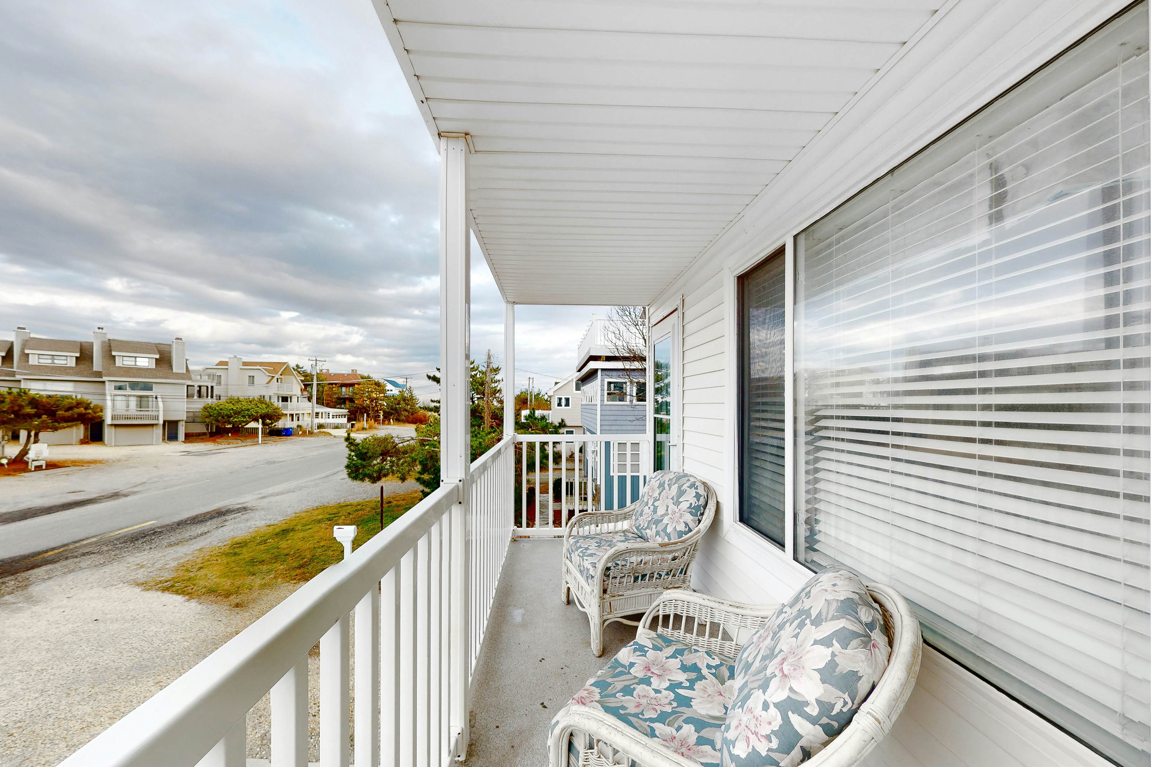 Dewey Villas - 24 Dickinson Ave, Unit #8B