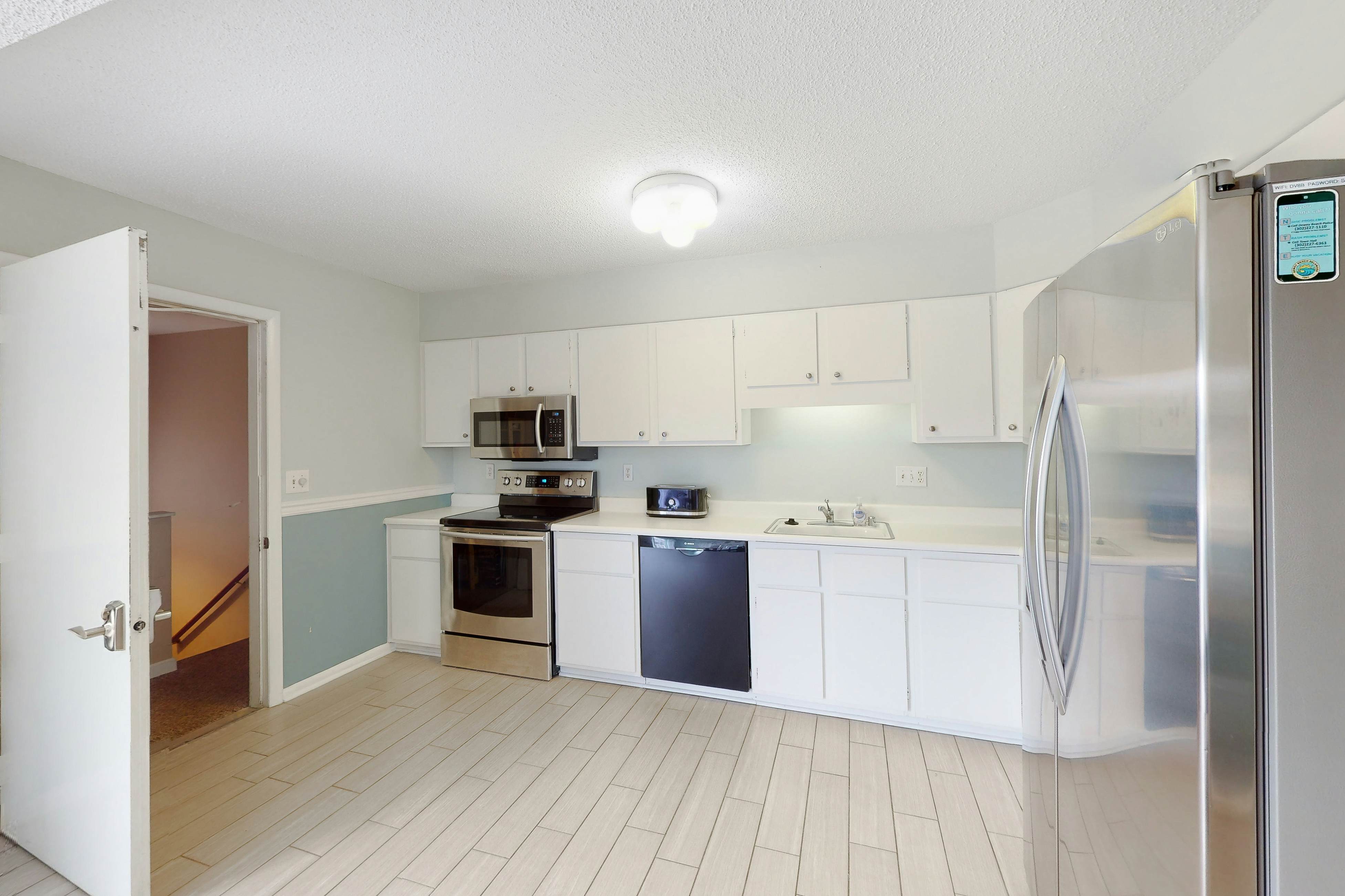 Dewey Villas - 24 Dickinson Ave, Unit #8B