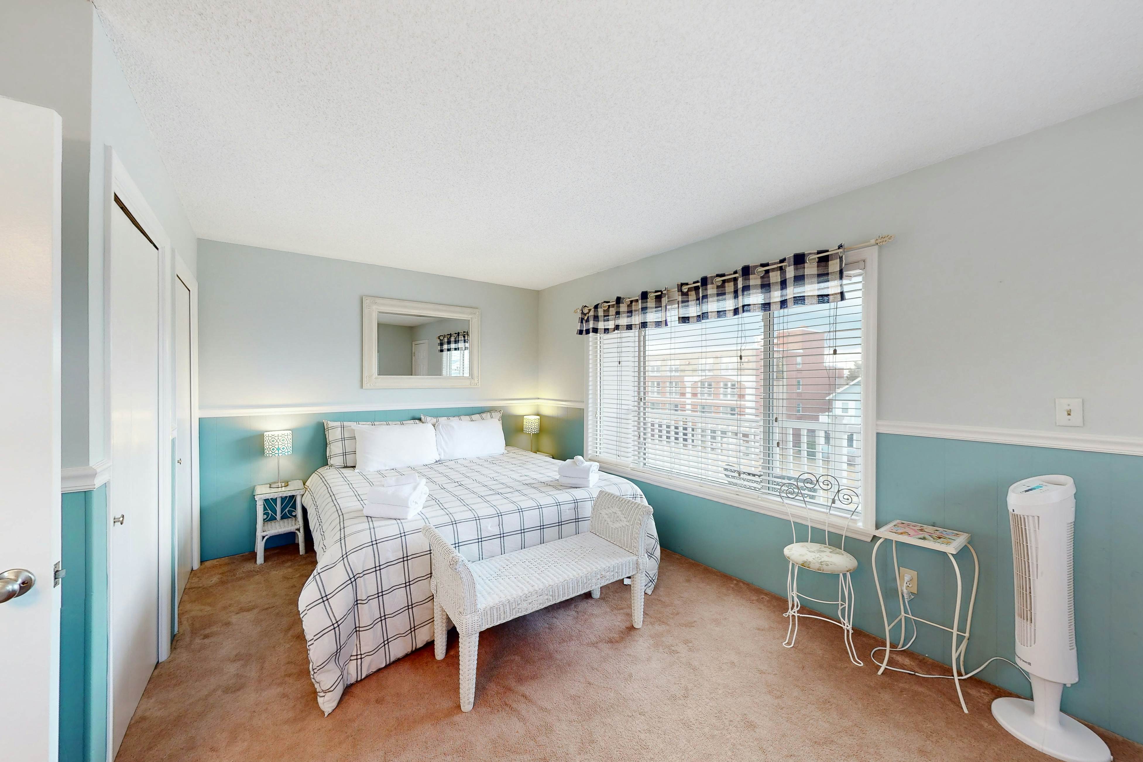 Dewey Villas - 24 Dickinson Ave, Unit #8B