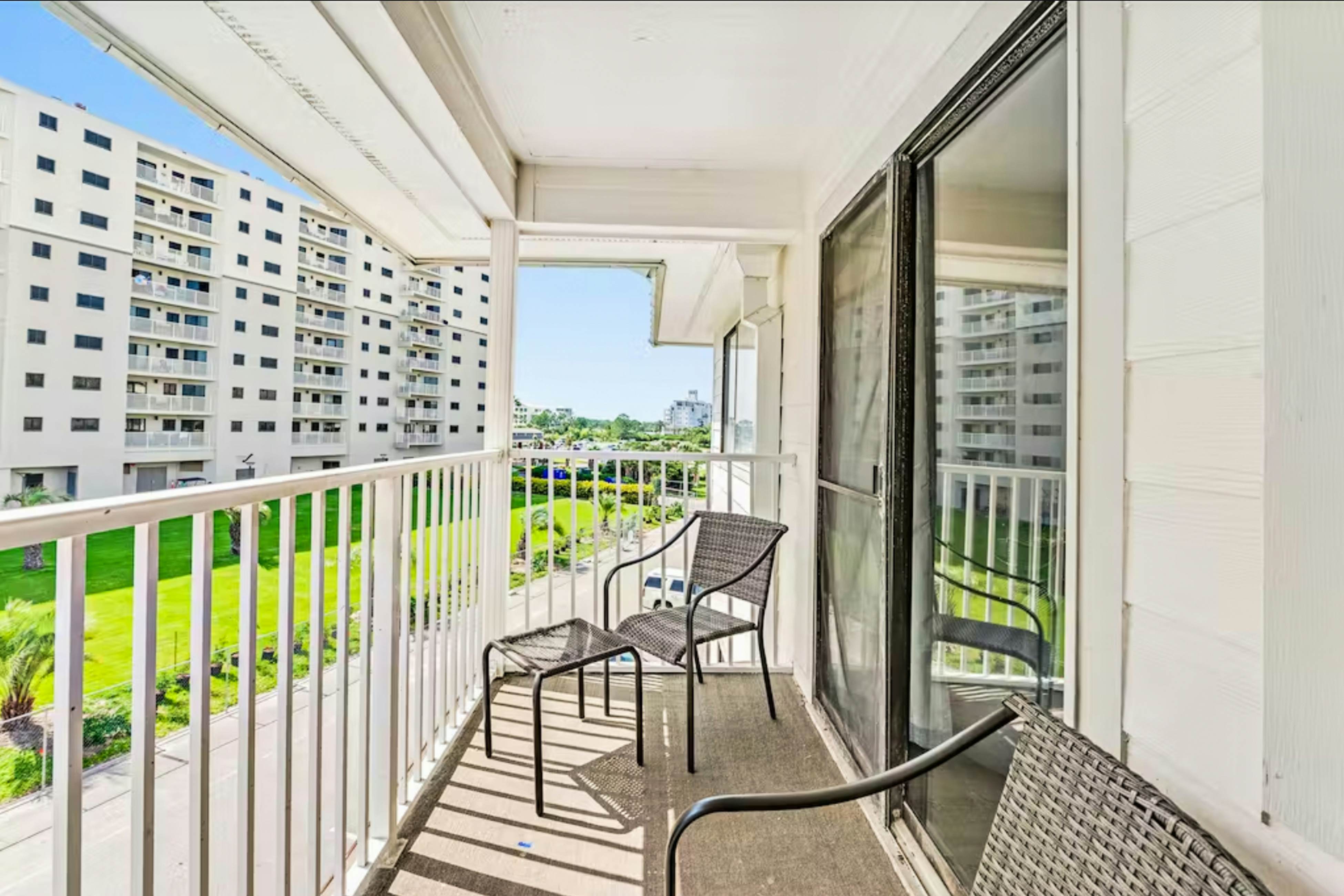 Plantation East #3310