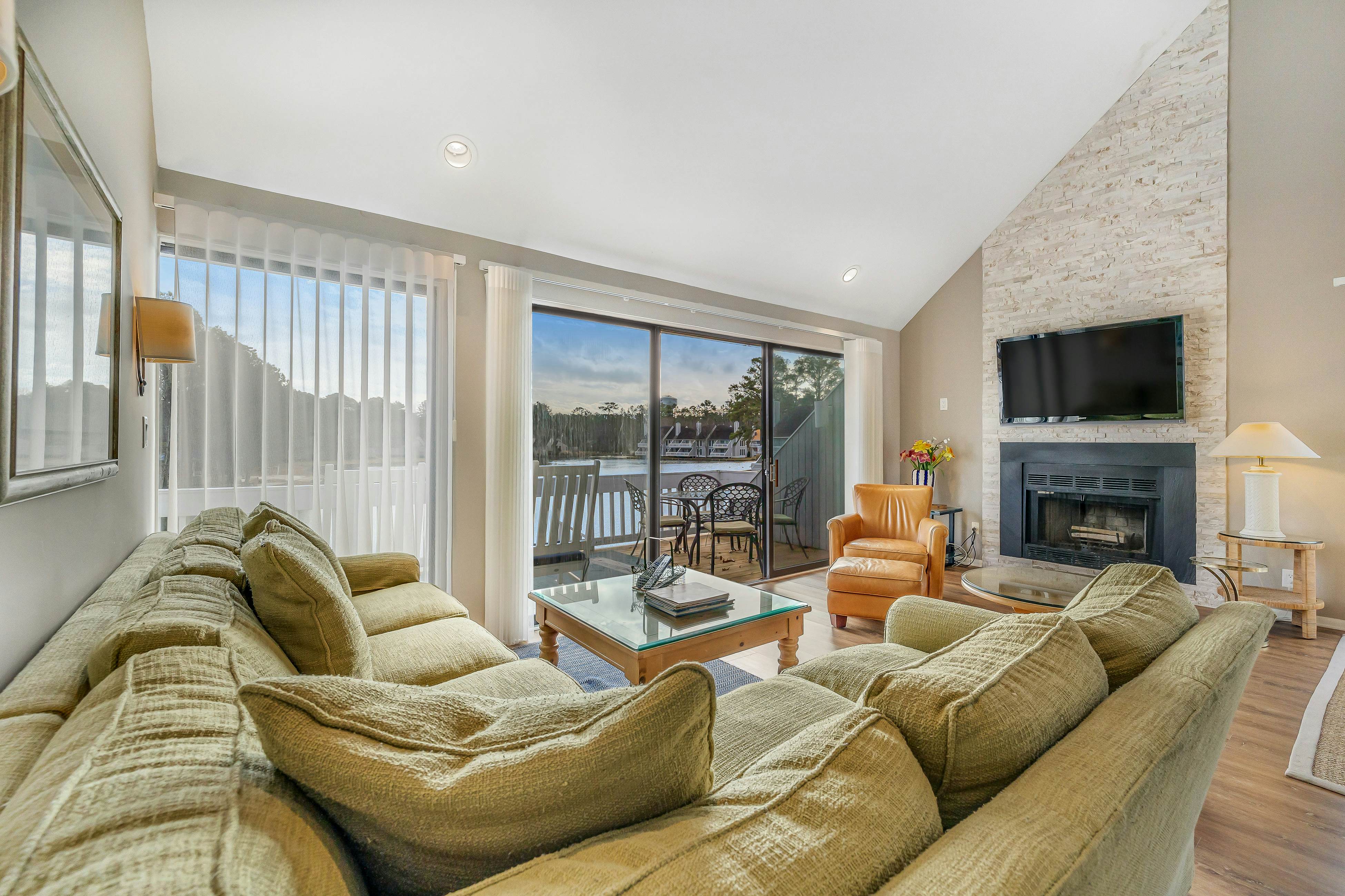 Sea Colony - 1007B West Lake Vw