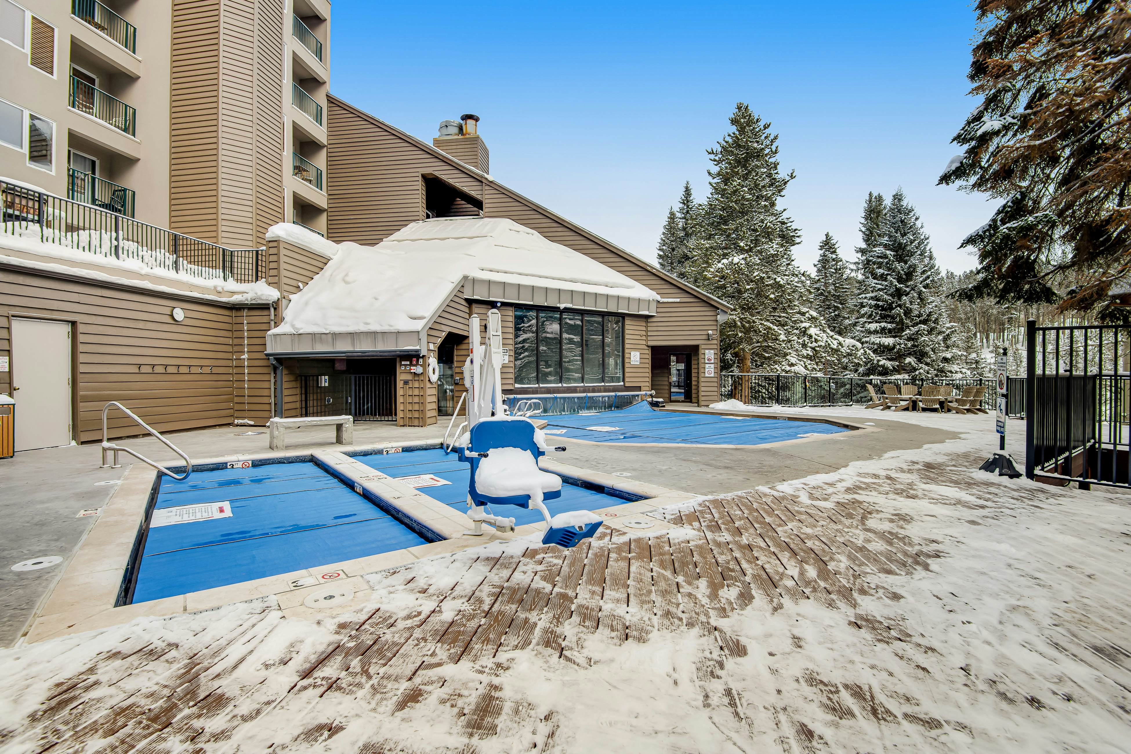 Iron Horse Resort D3084--Studio