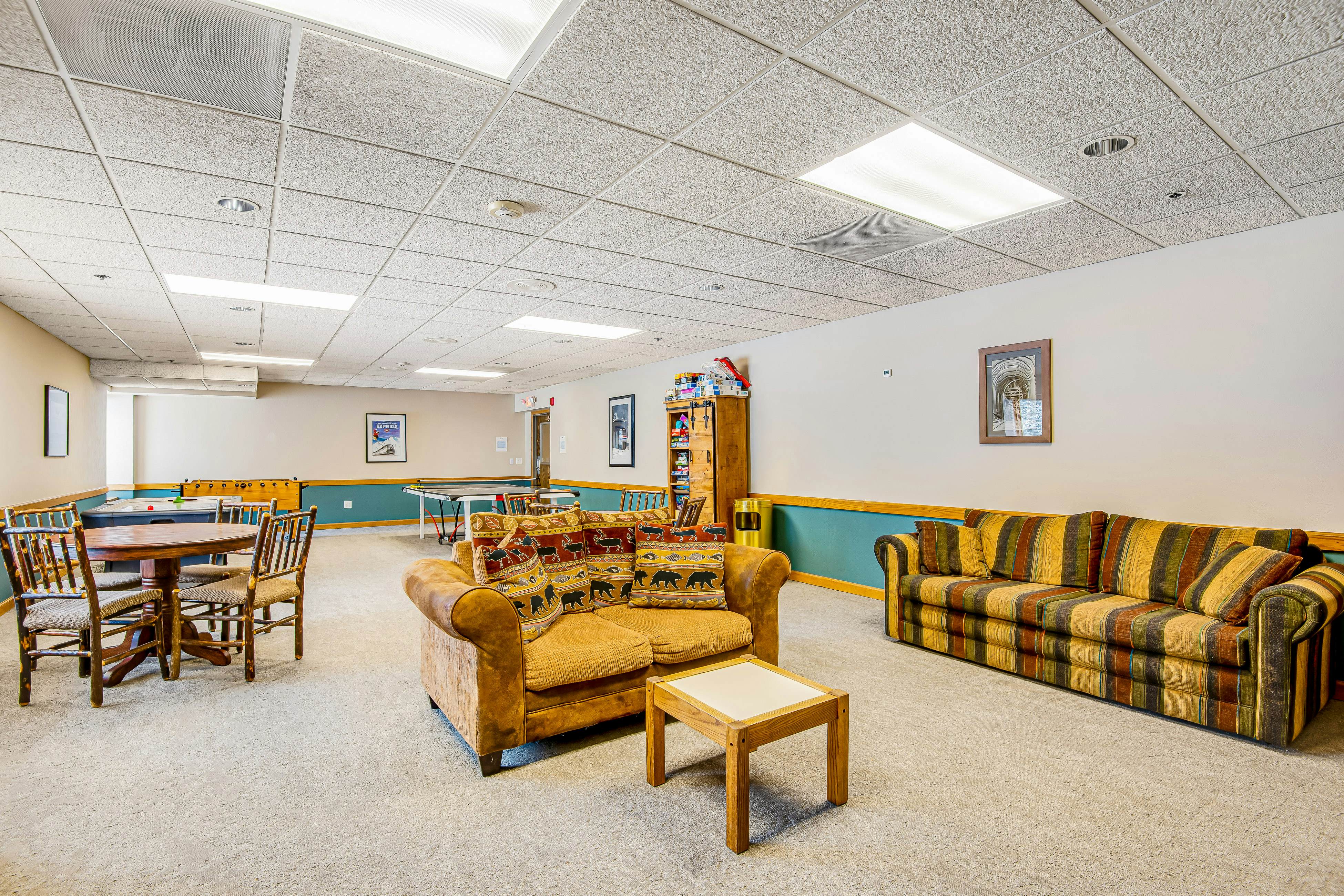 Iron Horse Resort D3084--Studio