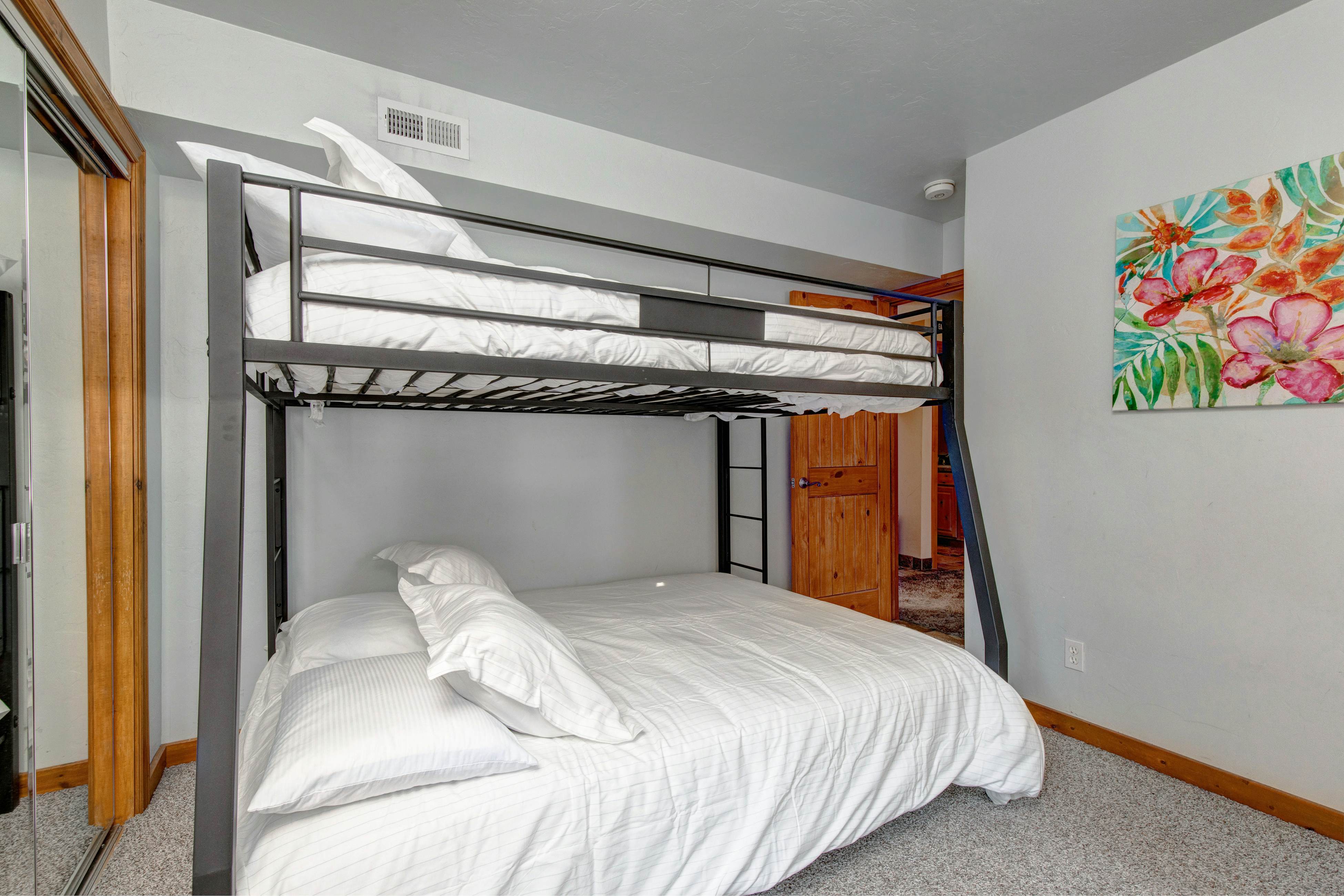 Hidden Creek Gem 22A