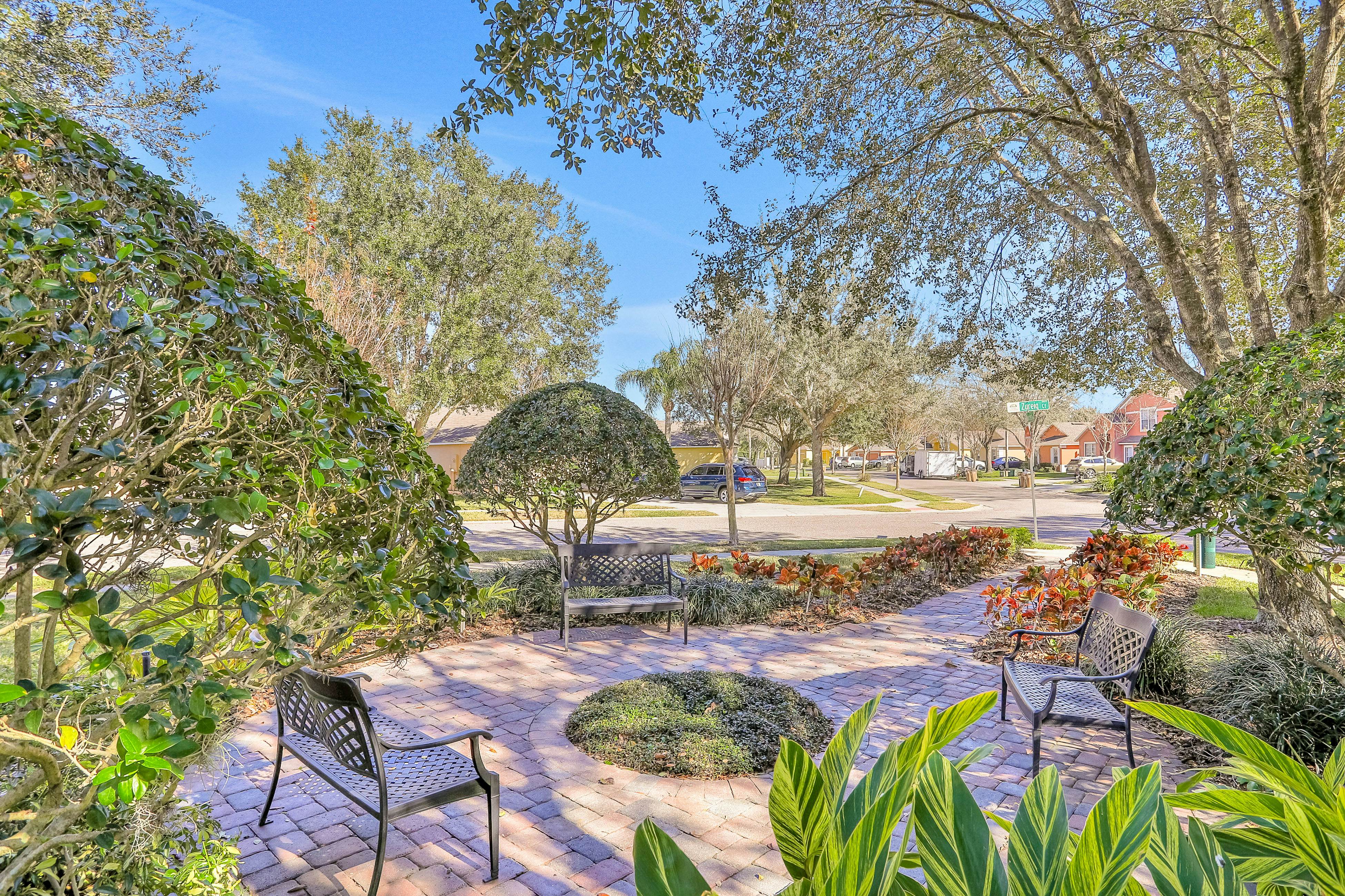 Warm Welcomes on Woodcrest 