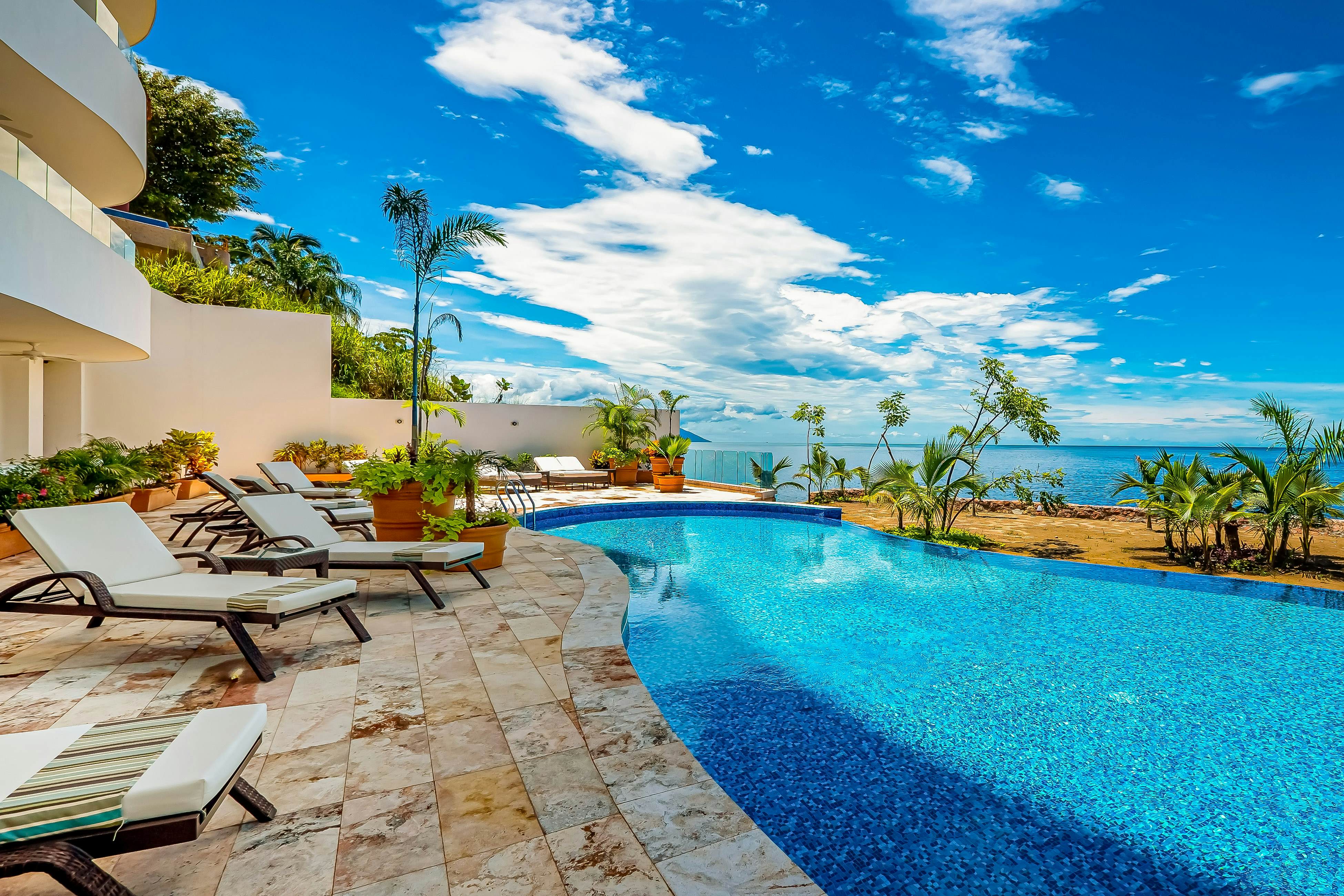 Blue Horizon 701 at Residences