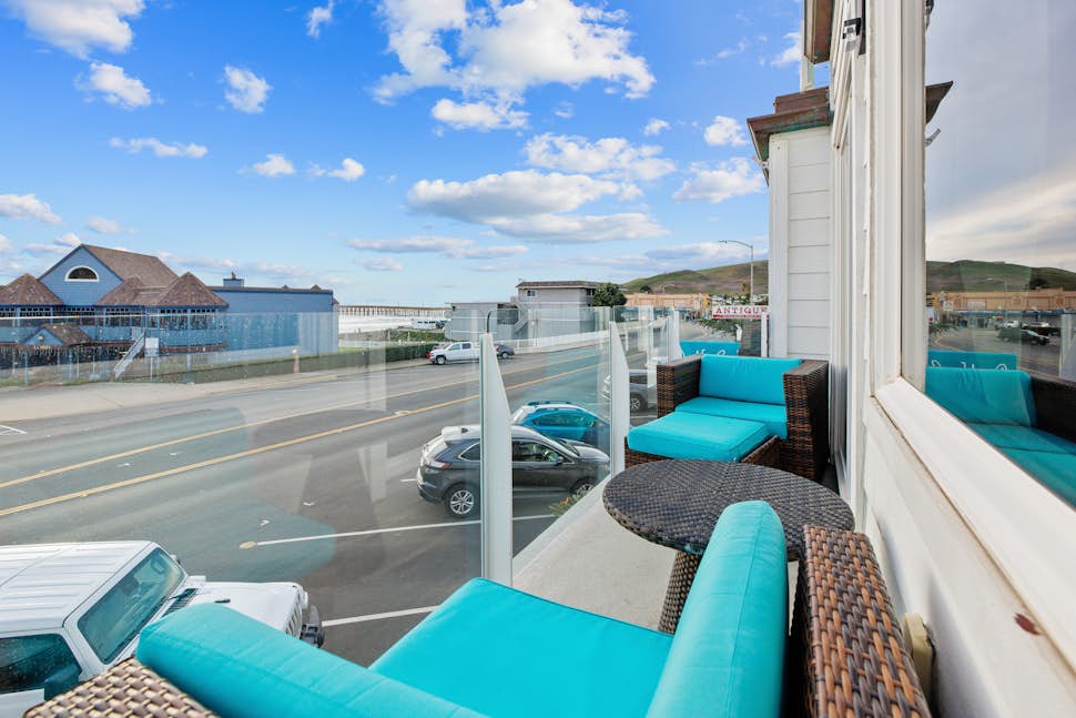 Pier View Suites Pacific Premier Suite (Unit 220) 3 BD Cayucos, CA