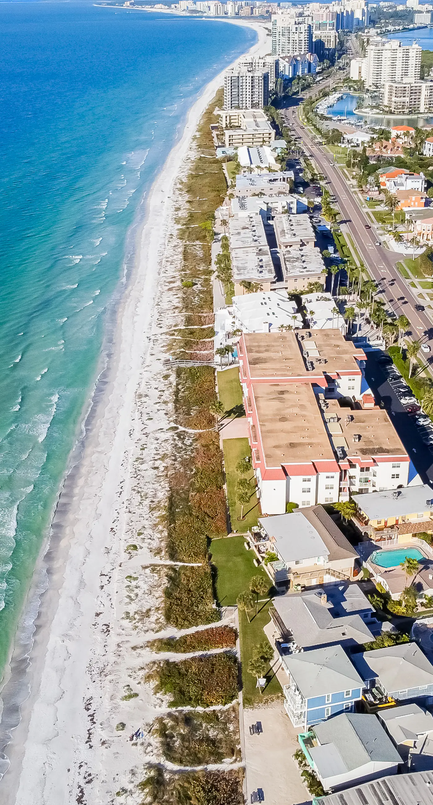 Beachy Keen Cottage 3 BD Belleair Beach, FL Vacation Rental Vacasa