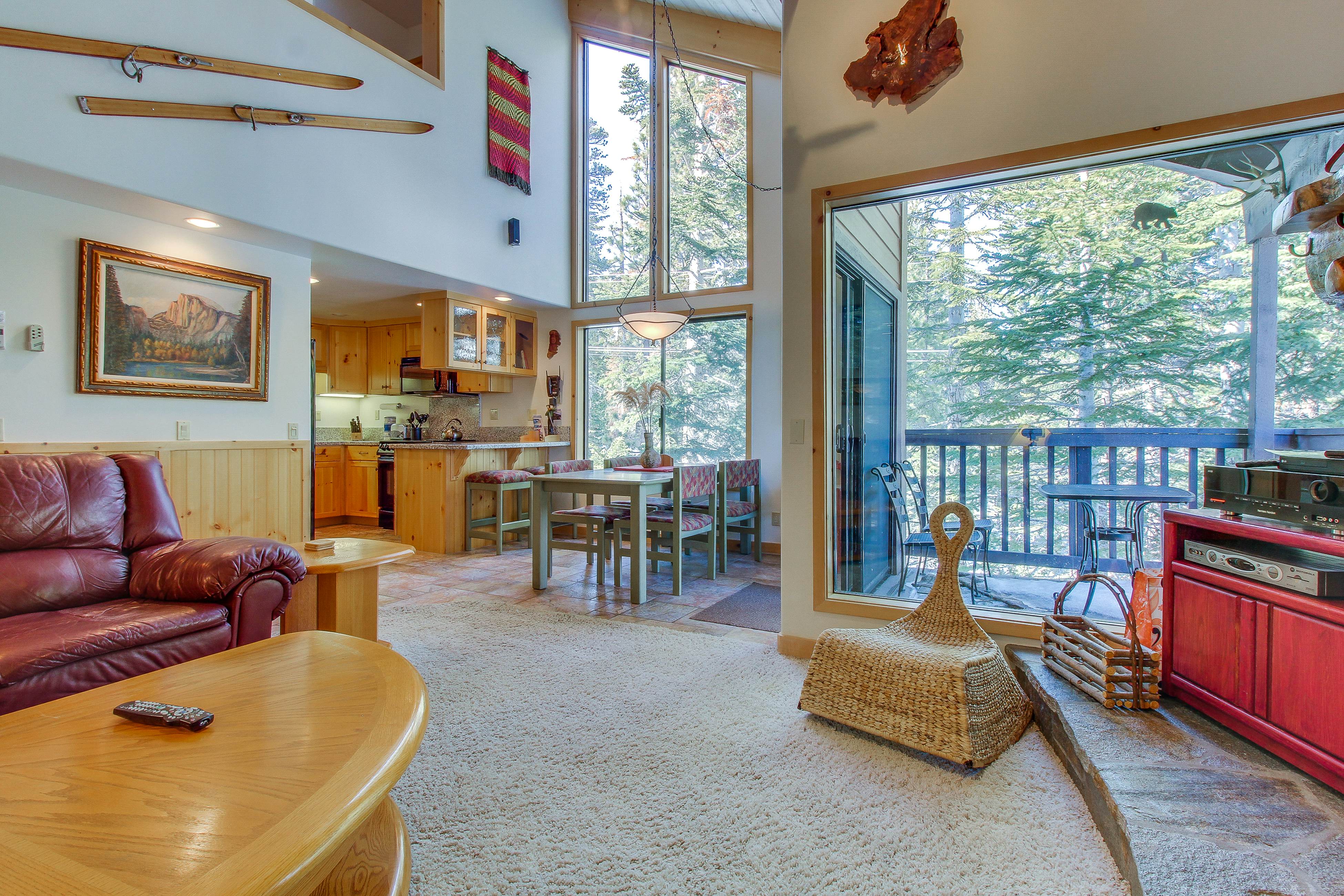 Val D'Isere 45 1 BD Mammoth Lakes, CA Vacation Rental Vacasa