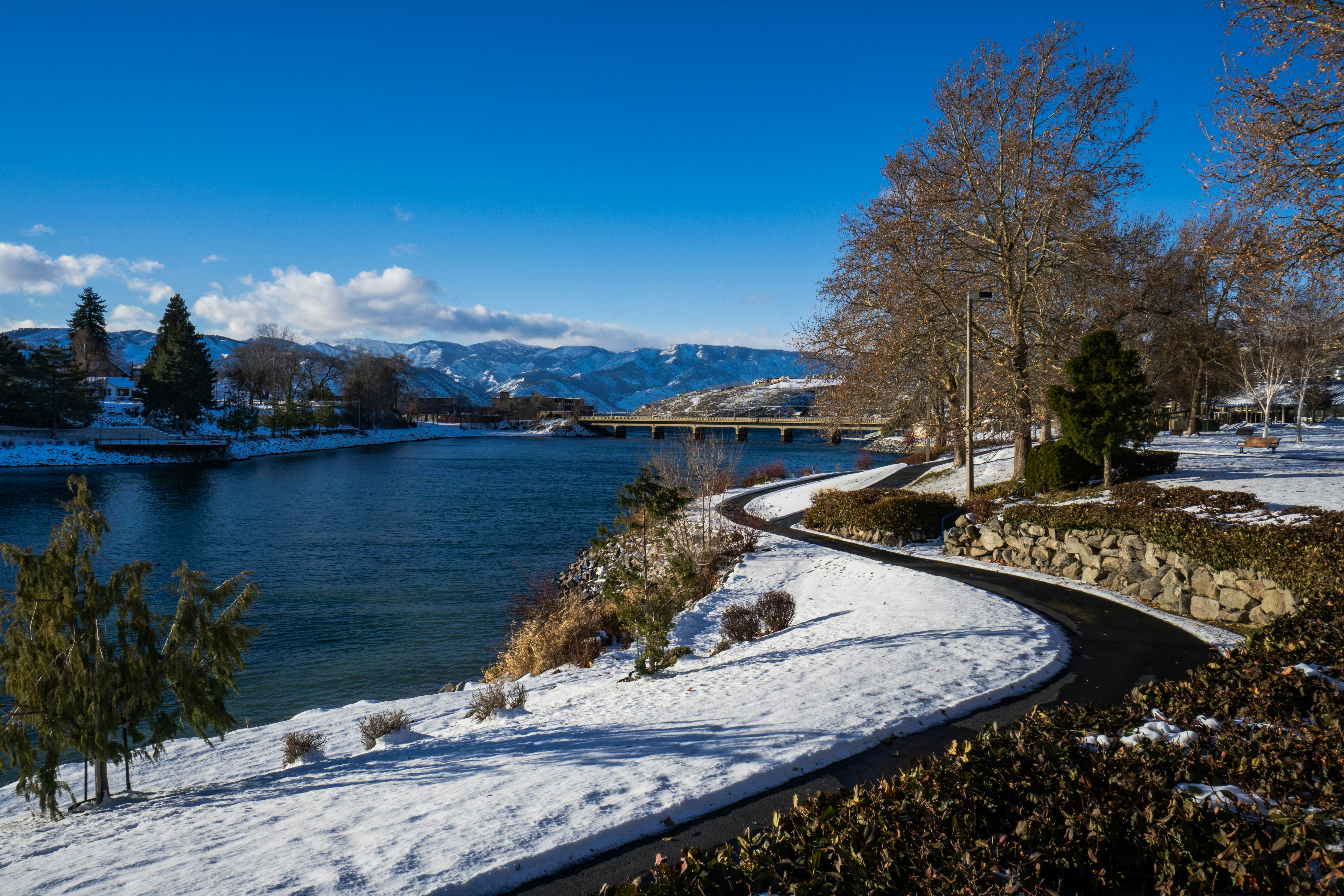 hidden image preload