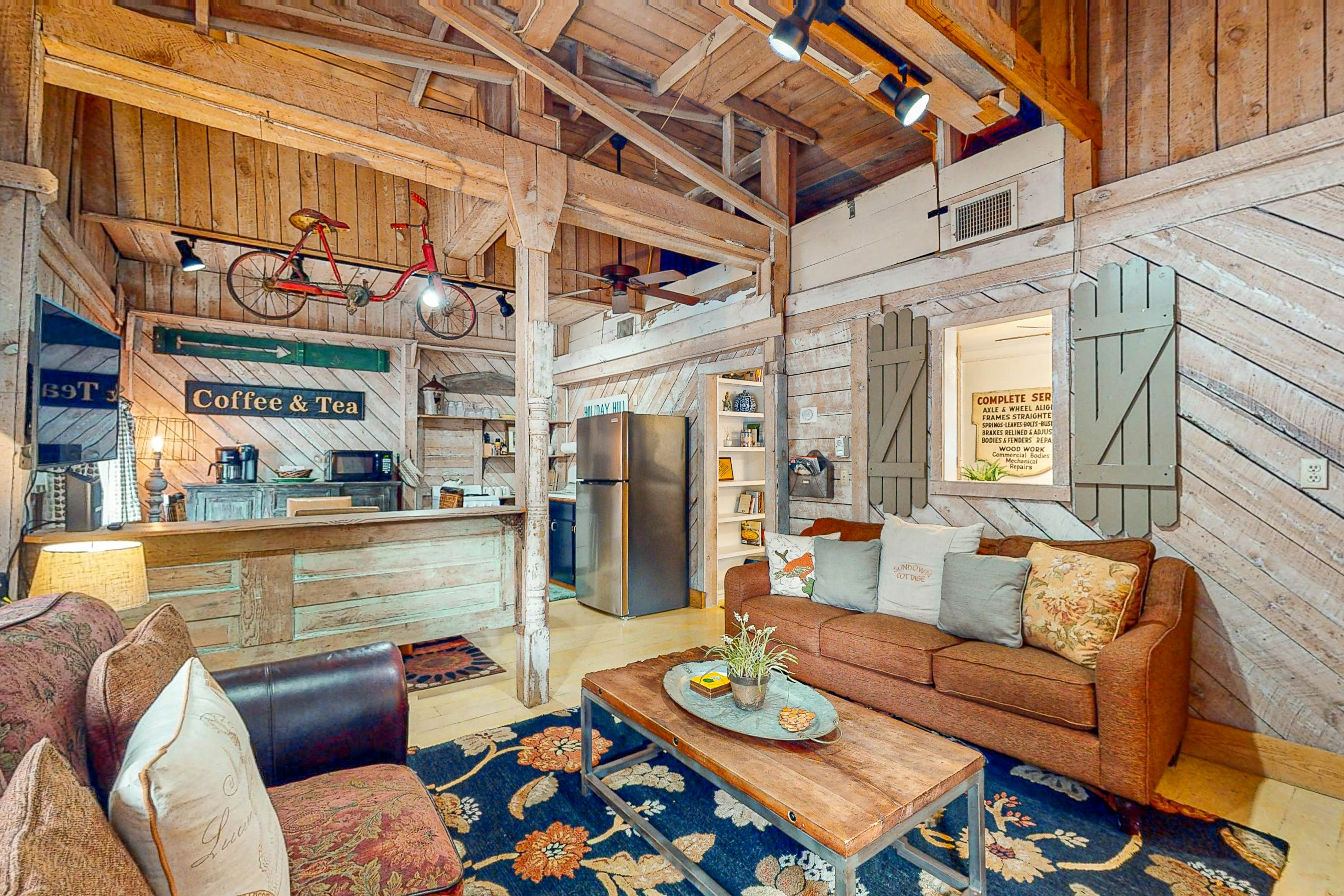 Eureka Springs, AR Cabin Rentals, Vacation Rentals Vacasa