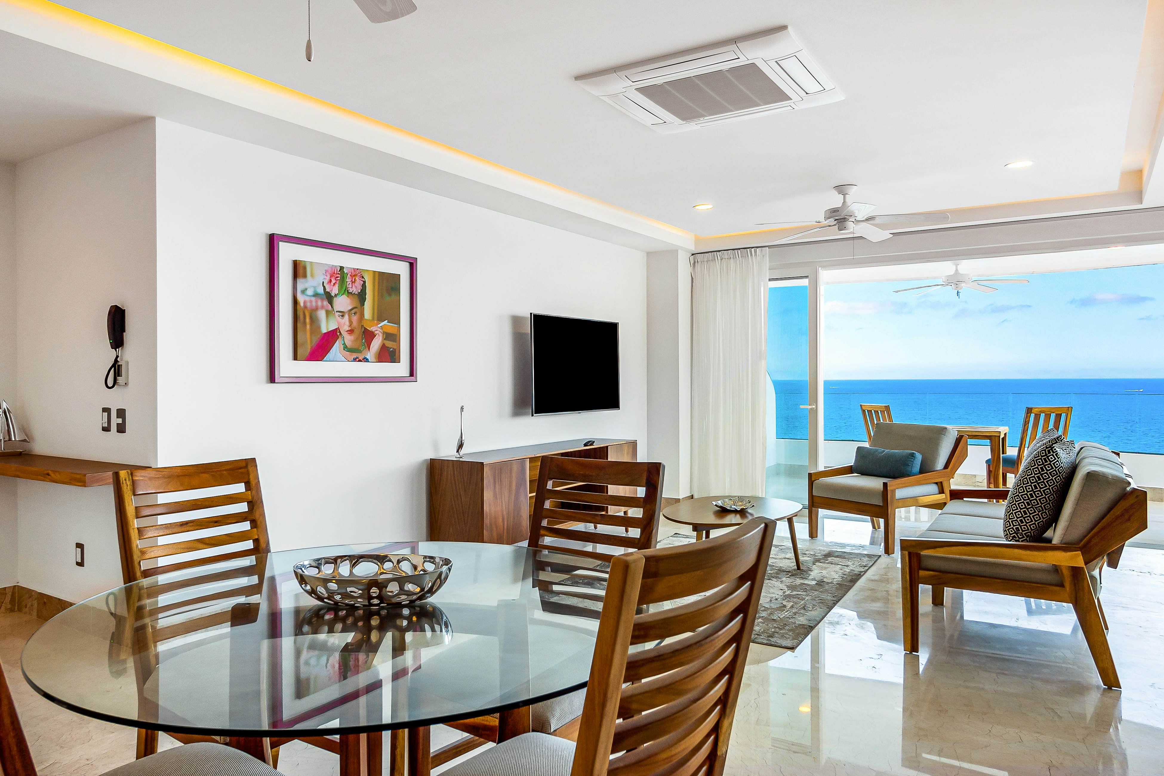 Blue Horizon 801 at Residences