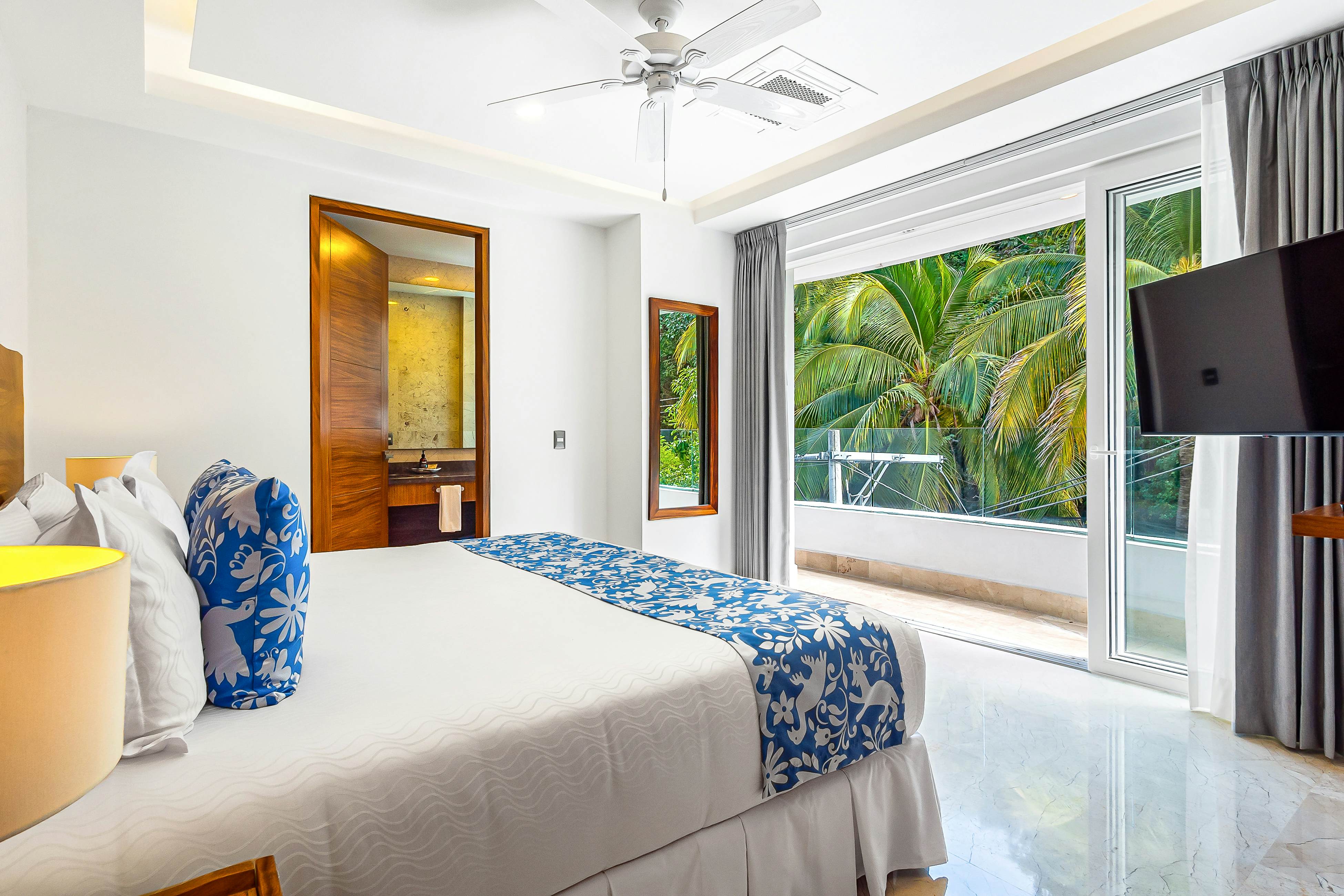 Blue Horizon 801 at Residences