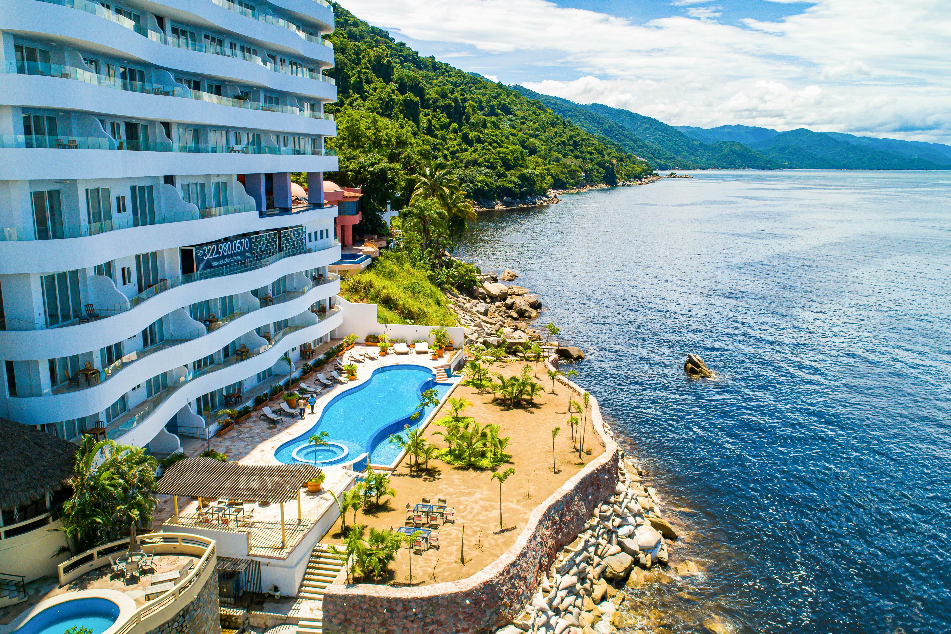 Blue Horizon 801 at Residences