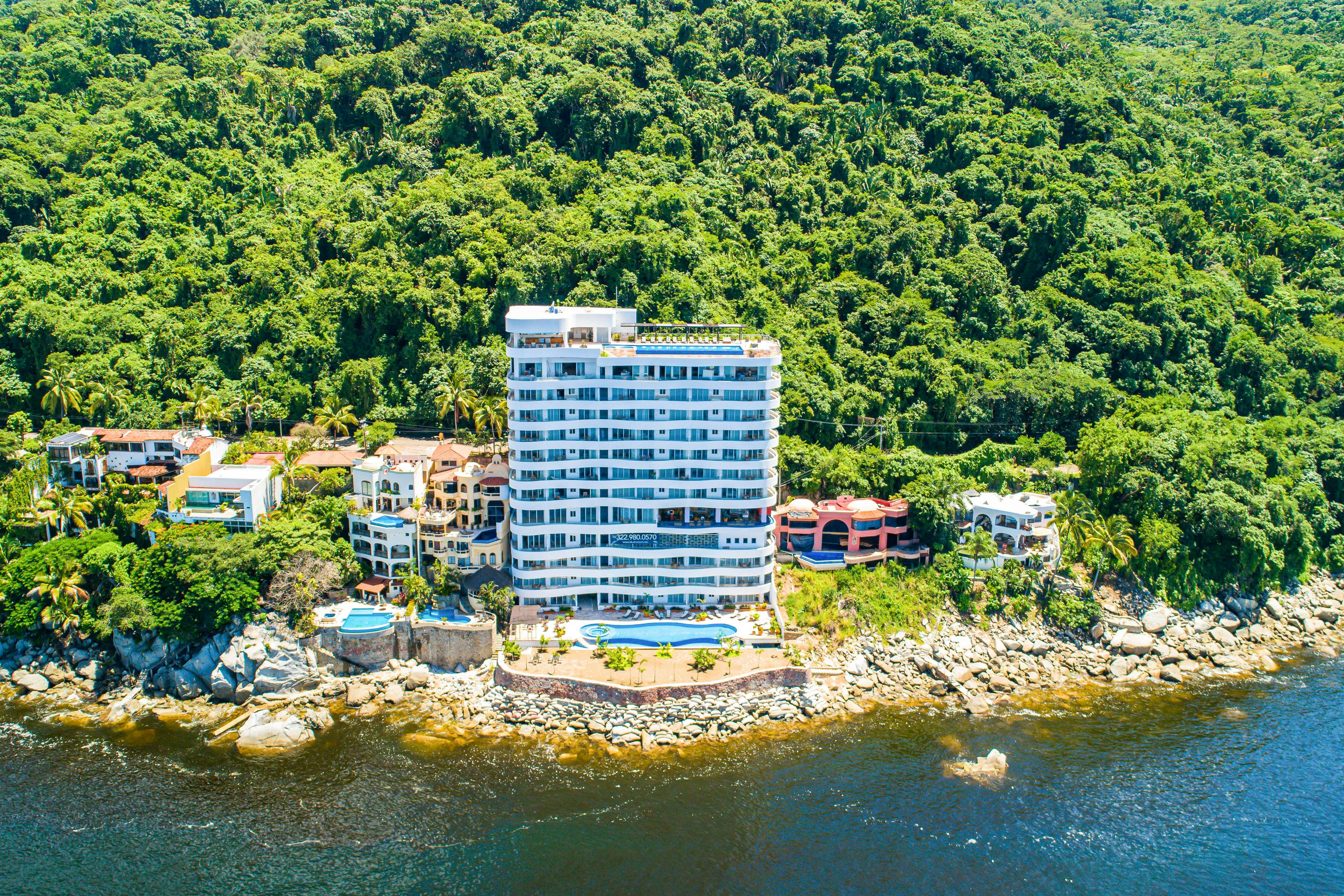 Blue Horizon 801 at Residences