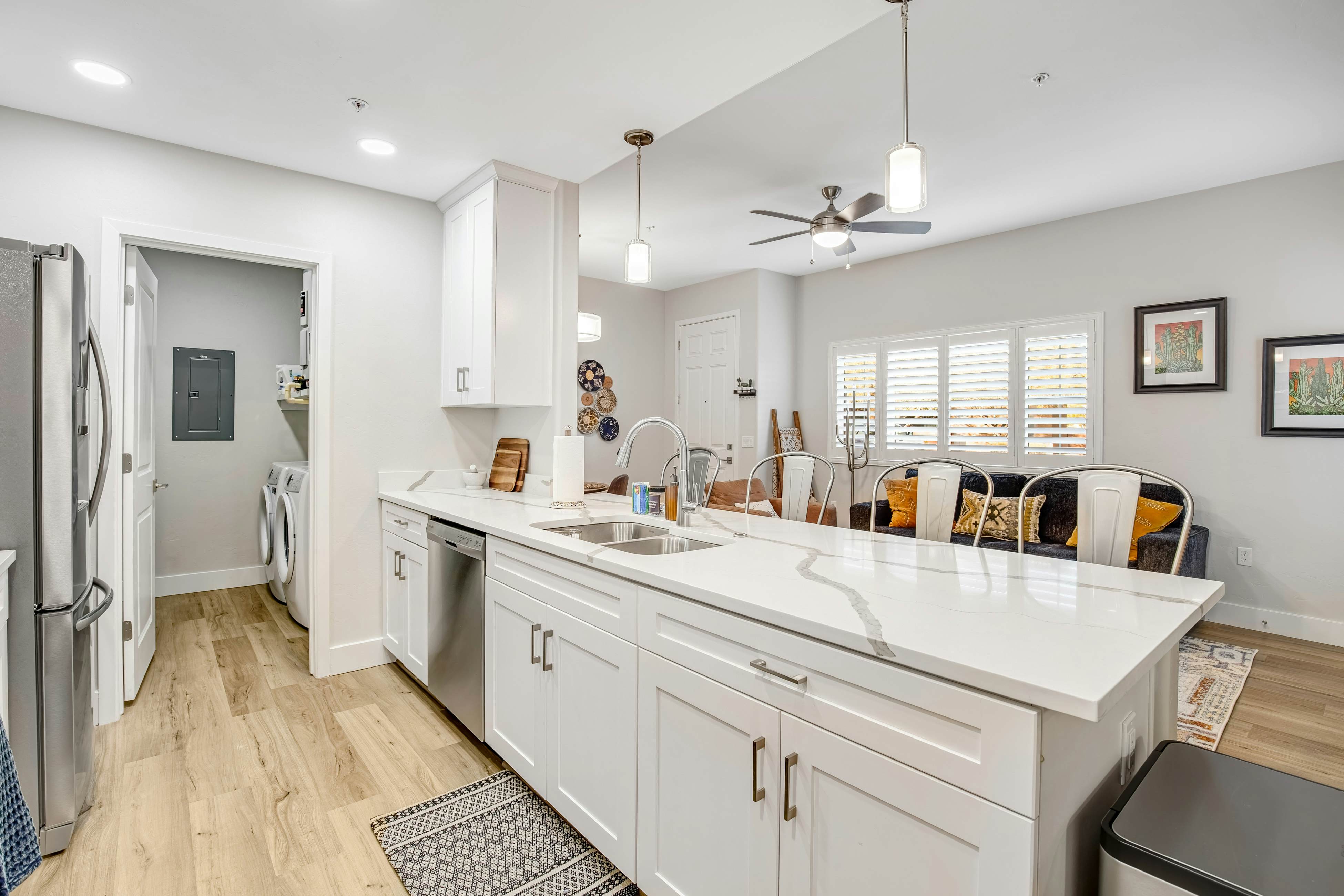 Placita Escondida 103