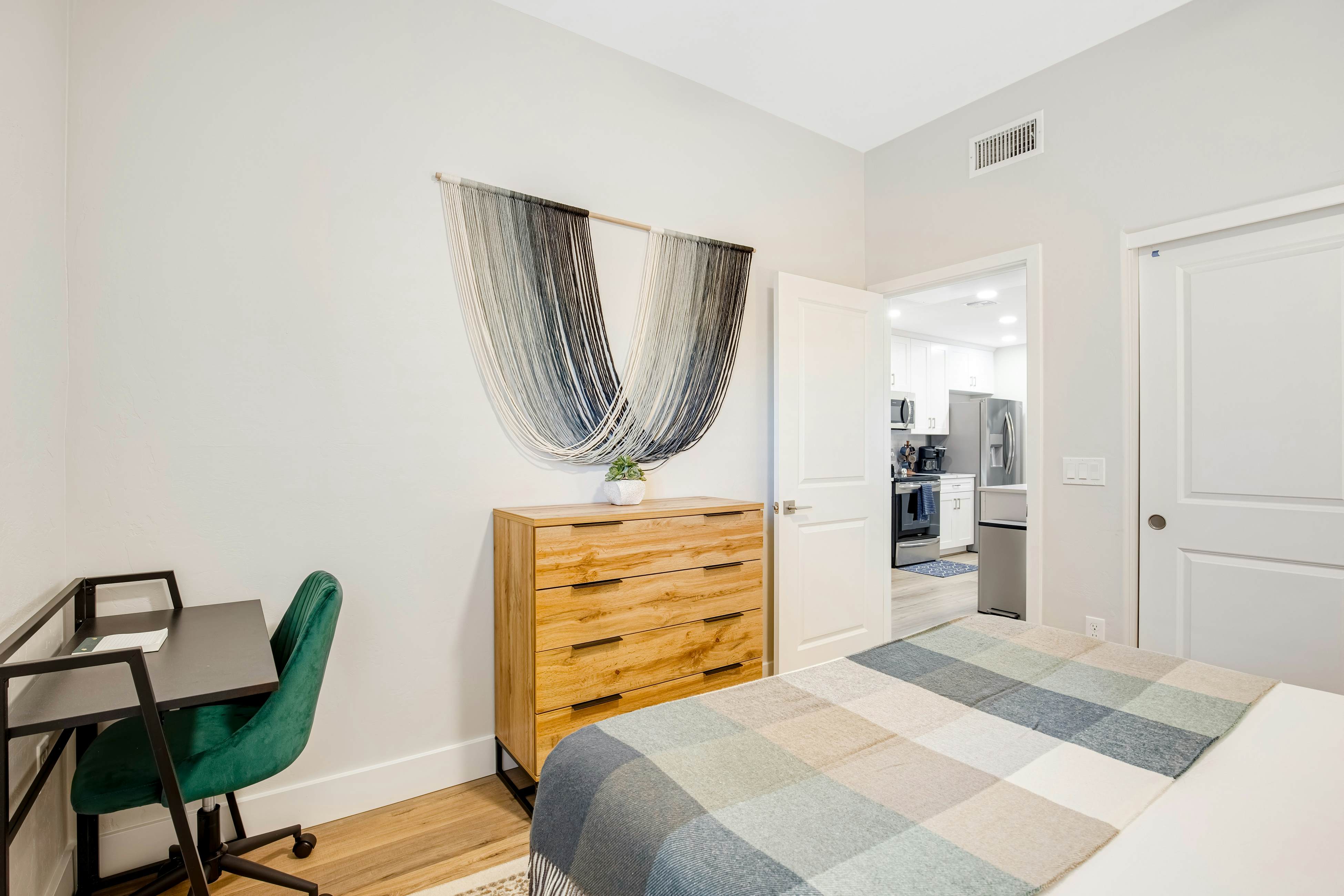 Placita Escondida 103