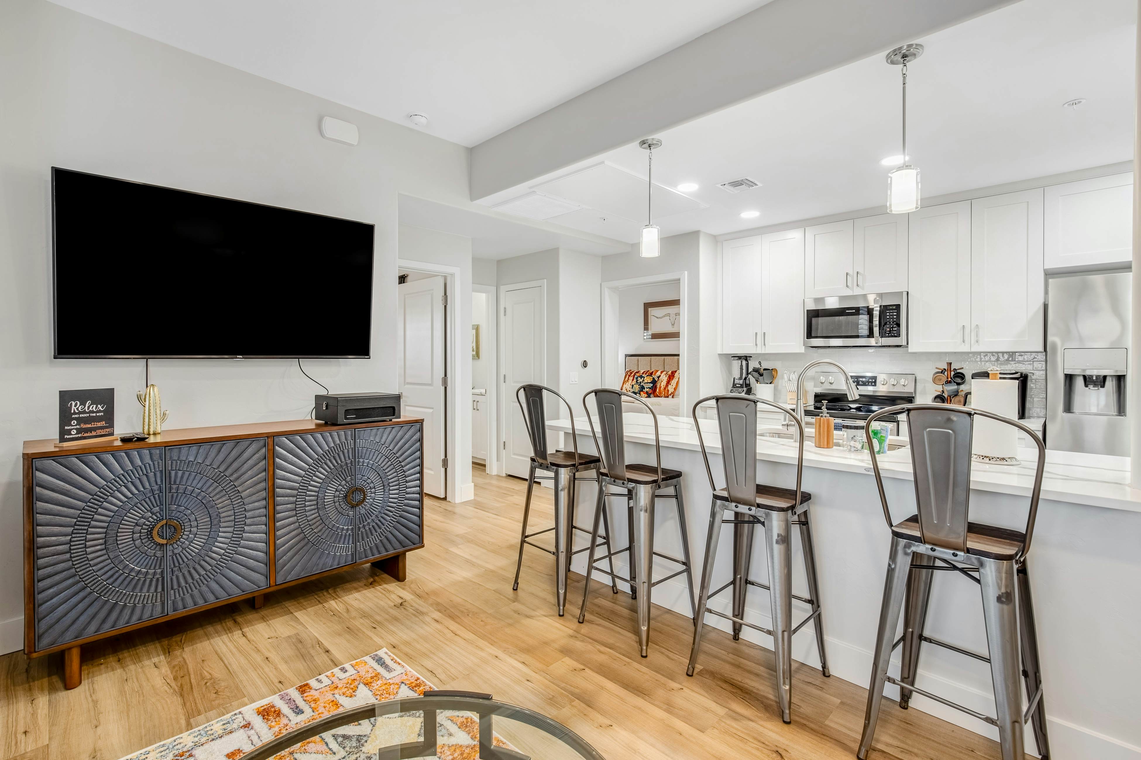 Placita Escondida 103