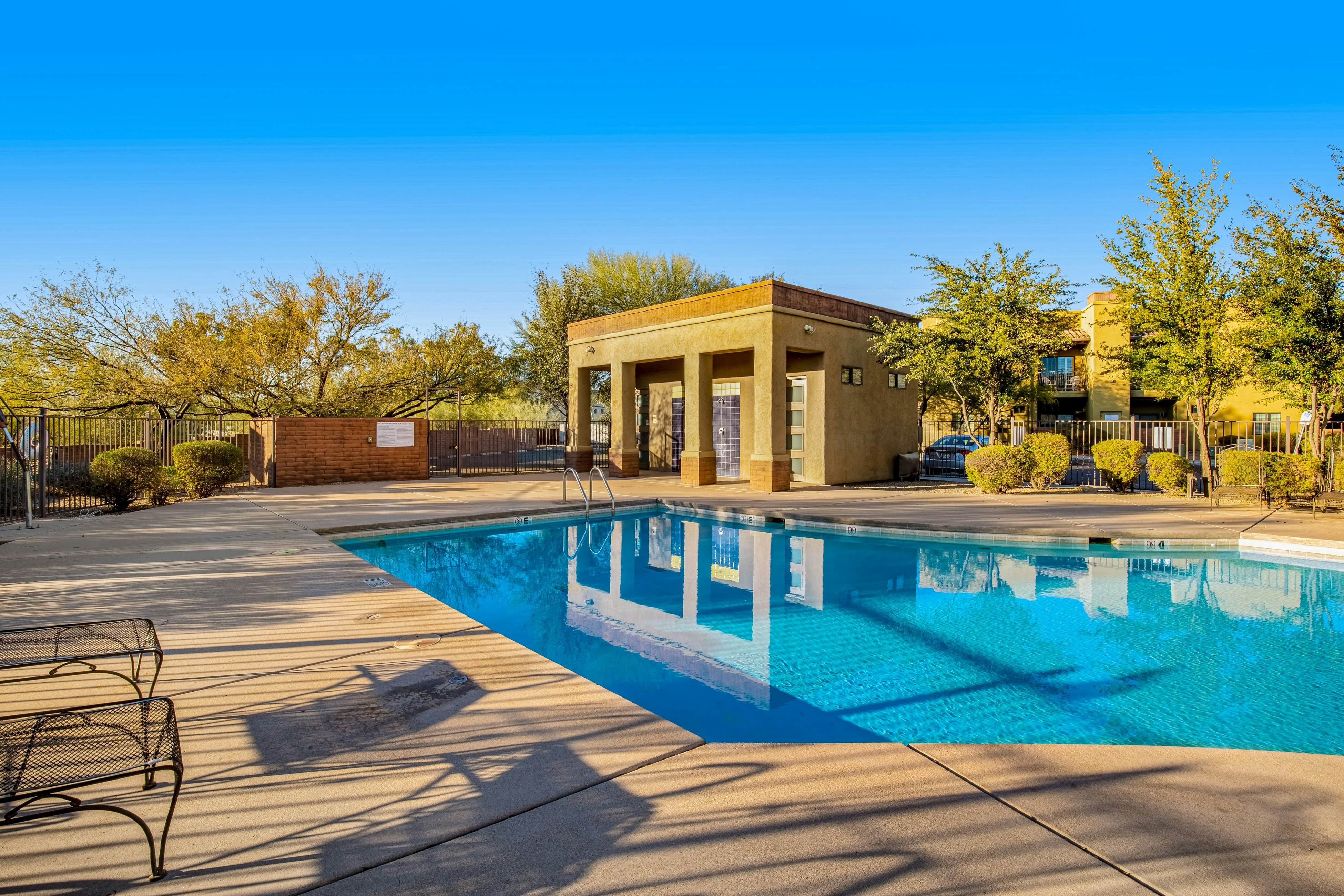 Placita Escondida 103