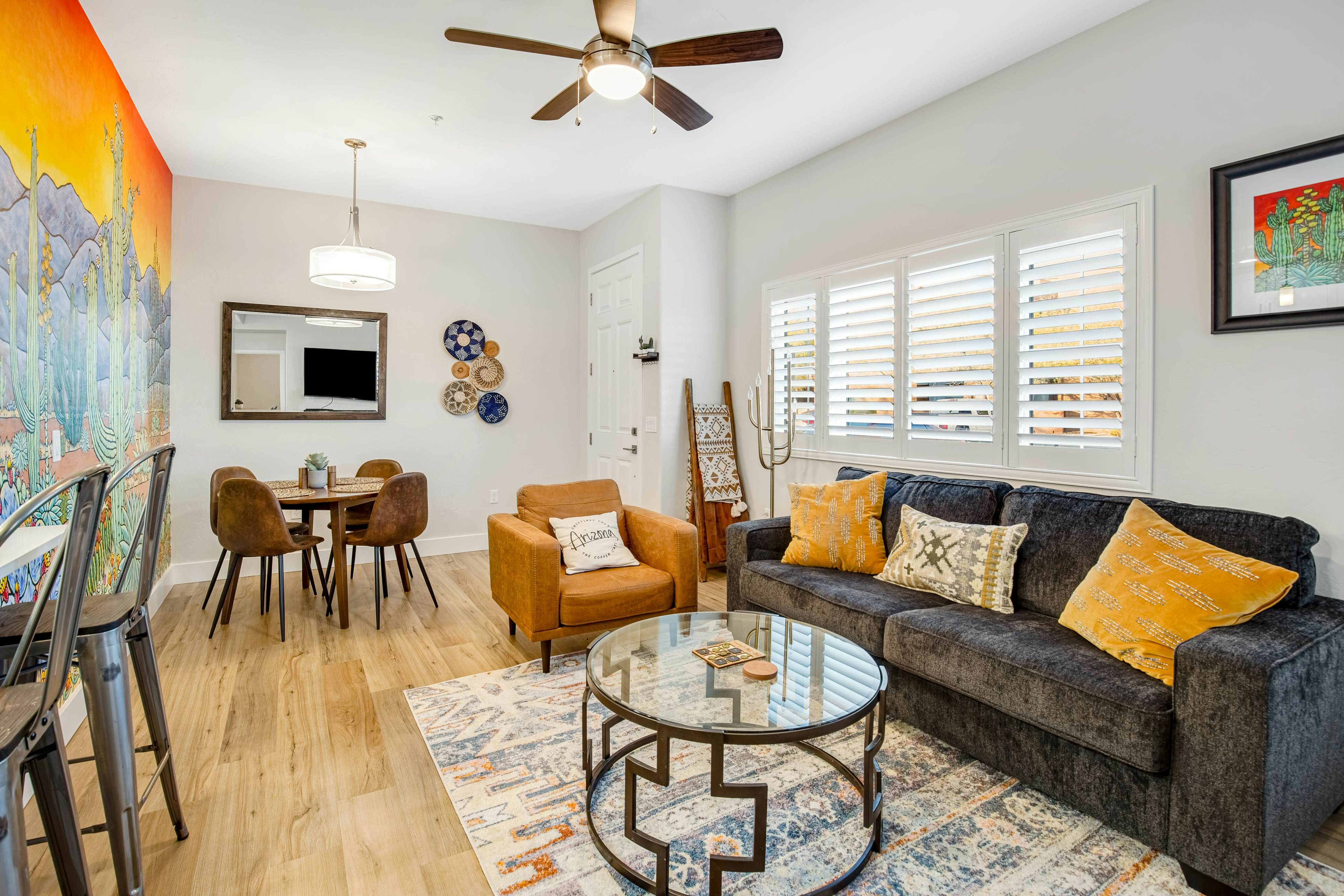 Placita Escondida 103