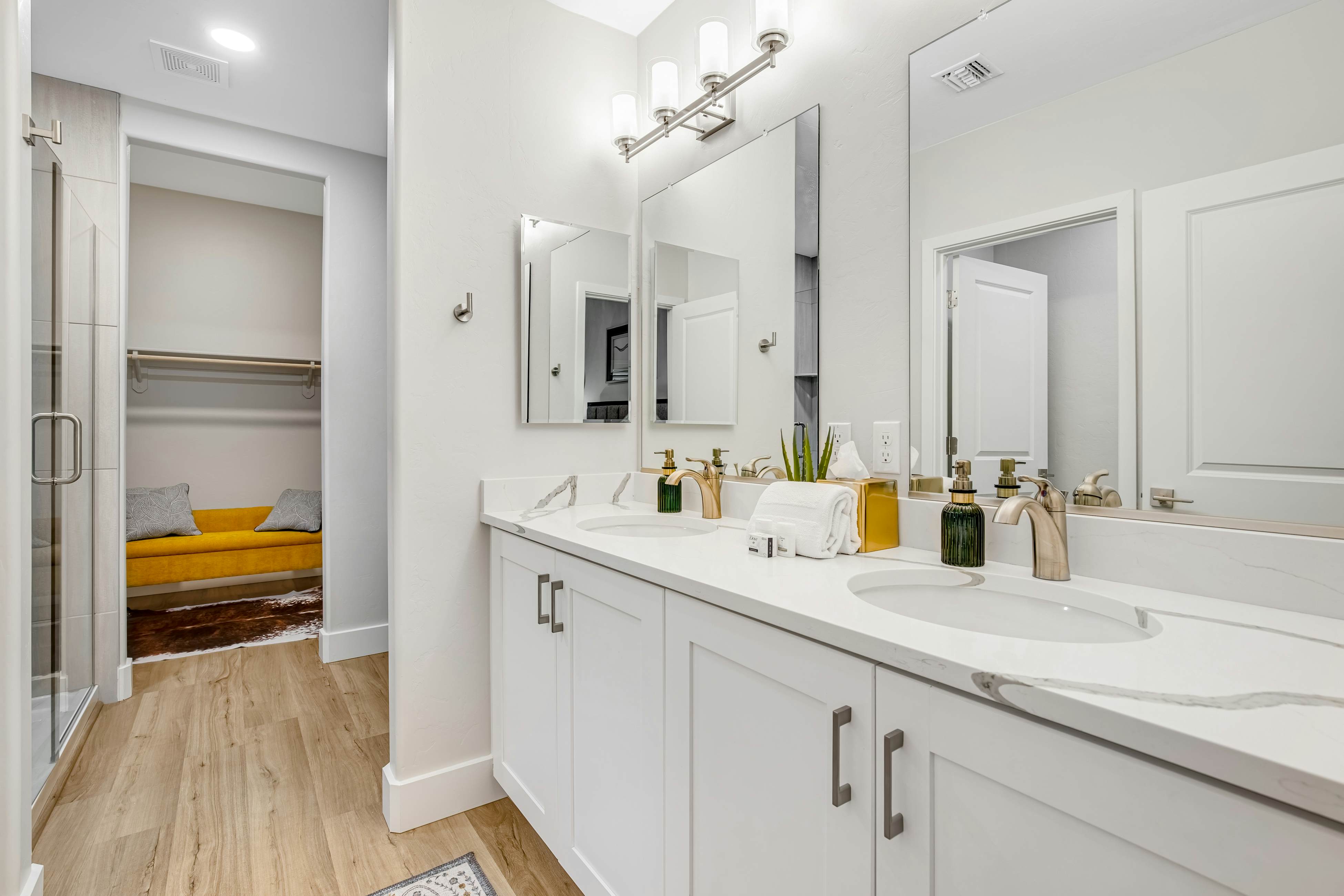 Placita Escondida 103