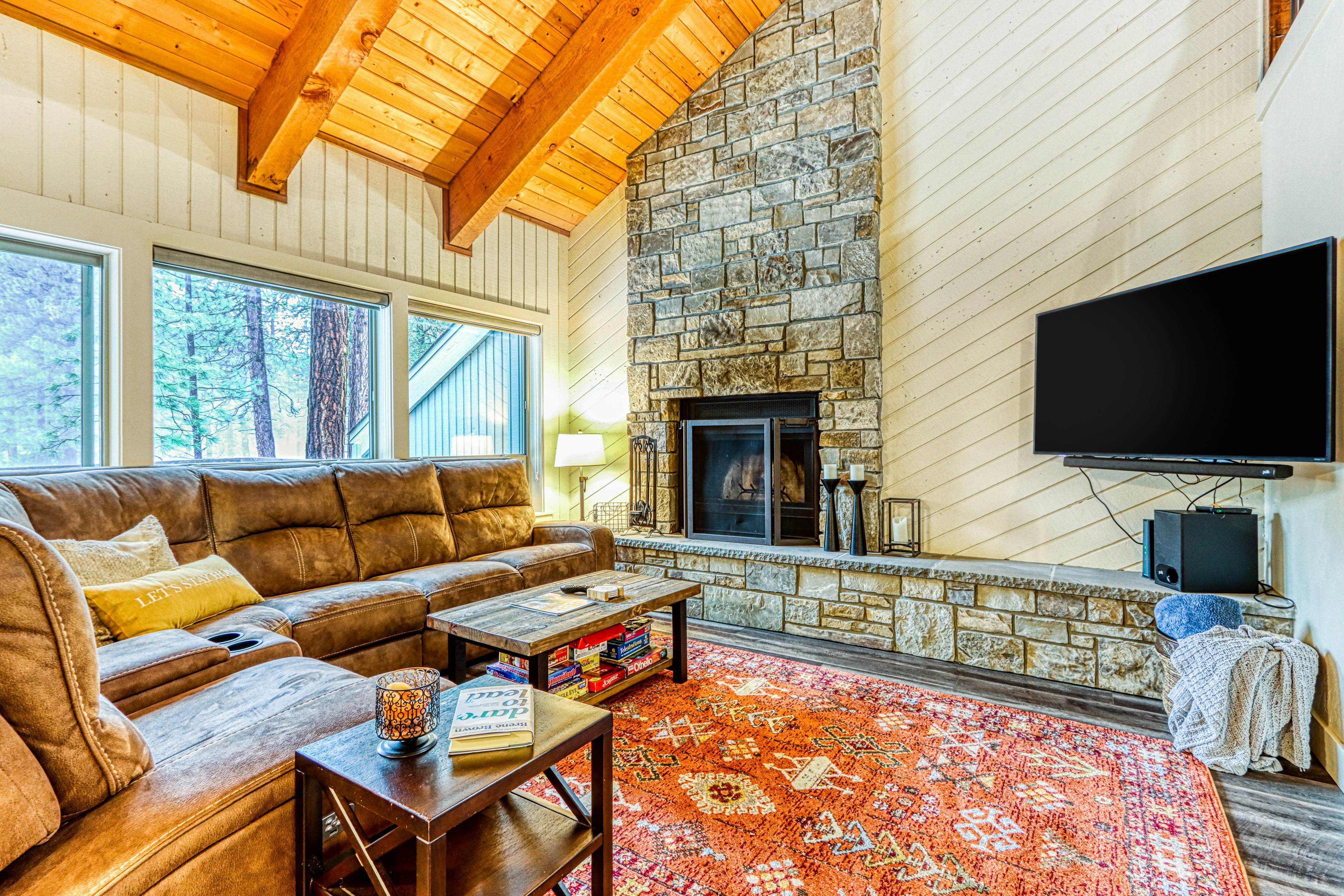 Black Butte Ranch Vacation Rentals | Professionally Cleaned | Vacasa