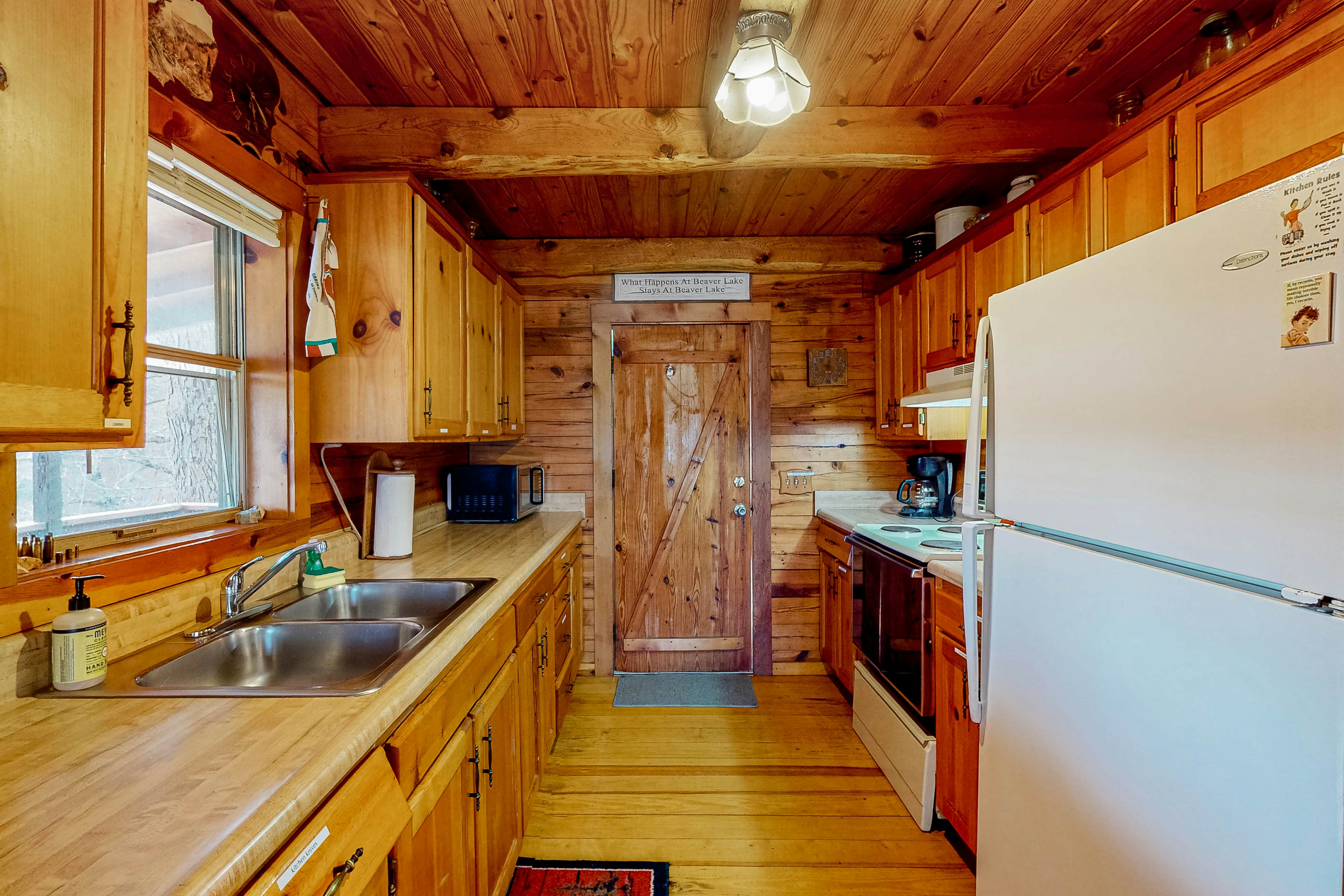 Charlie's Ol' Fishing Cabin