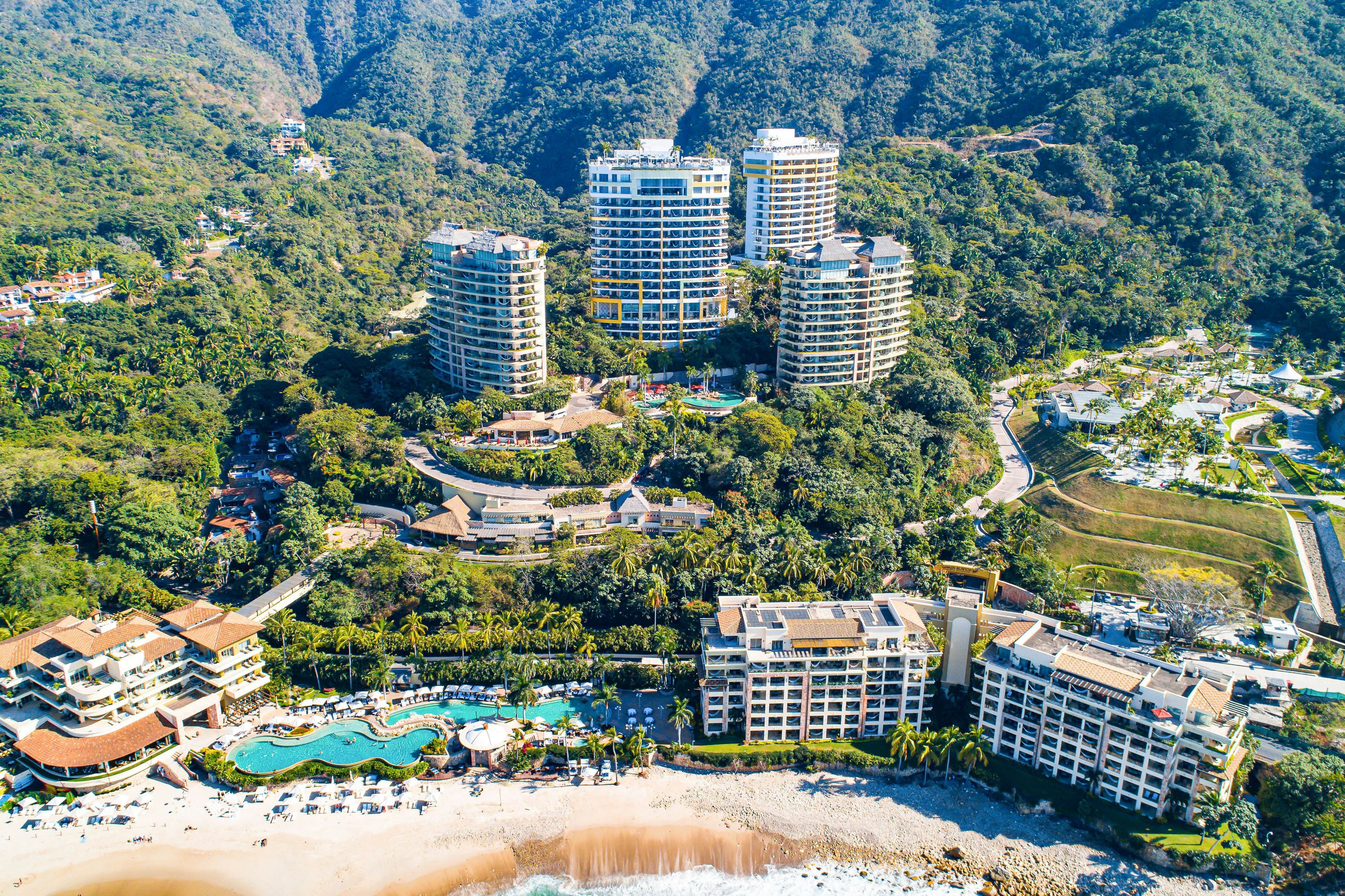 Garza Blanca Preserve Resort 2101 A/B 