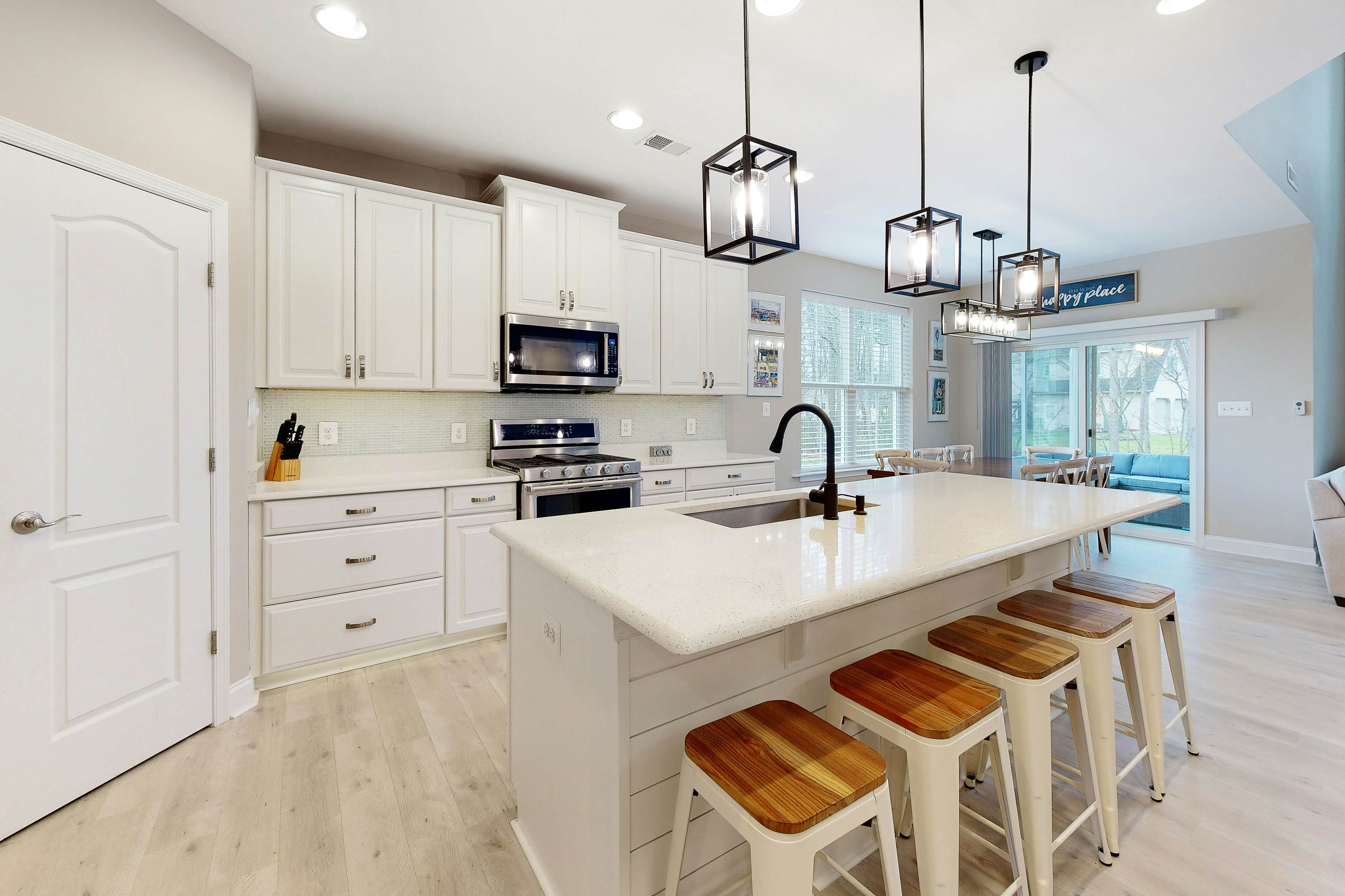 Bishops Landing - 38480 Carroll Dr