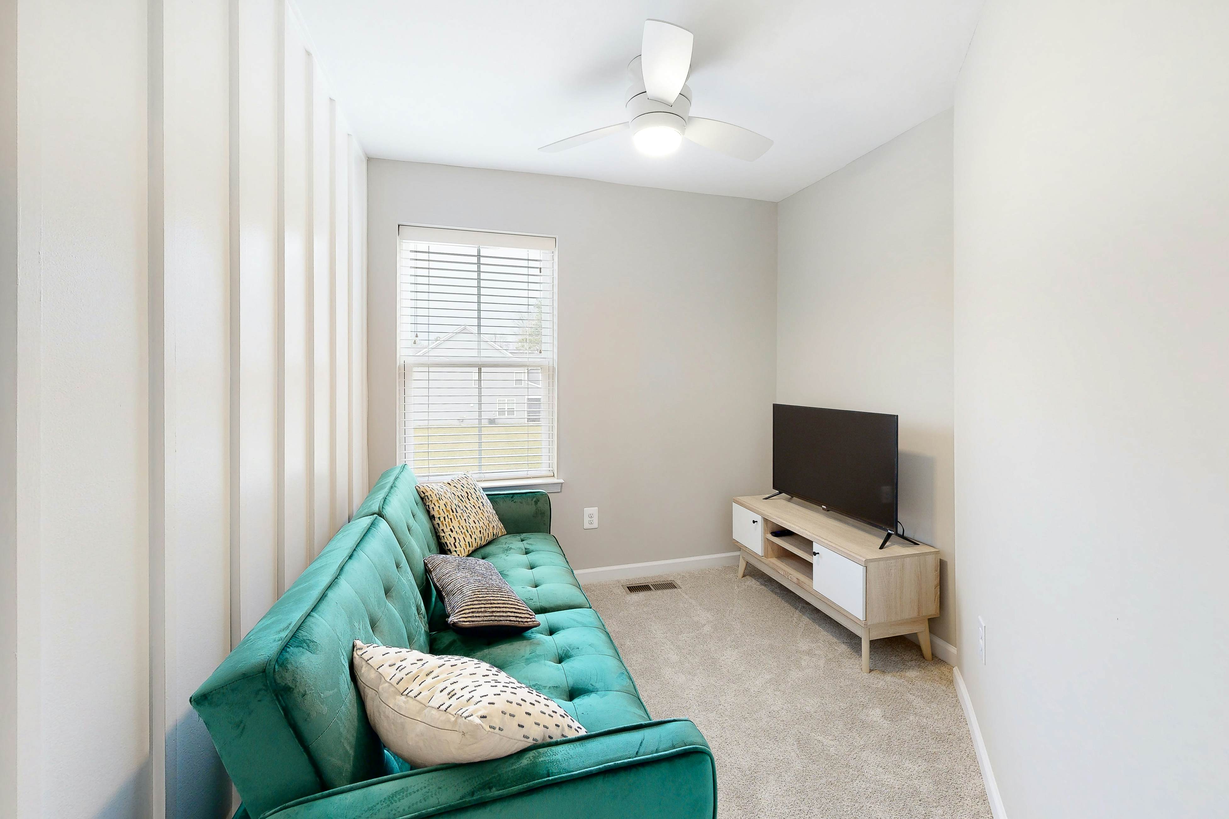 Bishops Landing - 38480 Carroll Dr