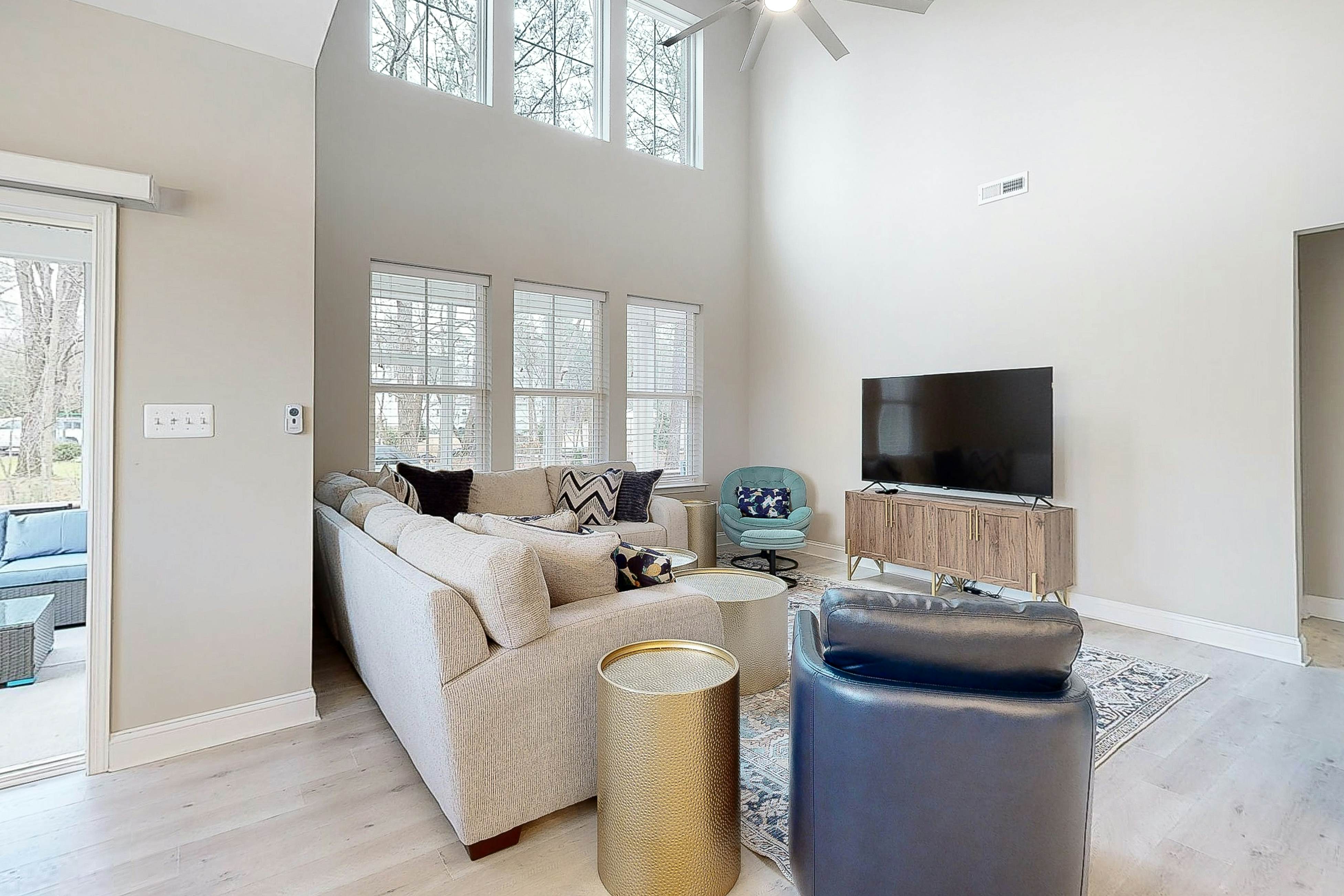 Bishops Landing - 38480 Carroll Dr