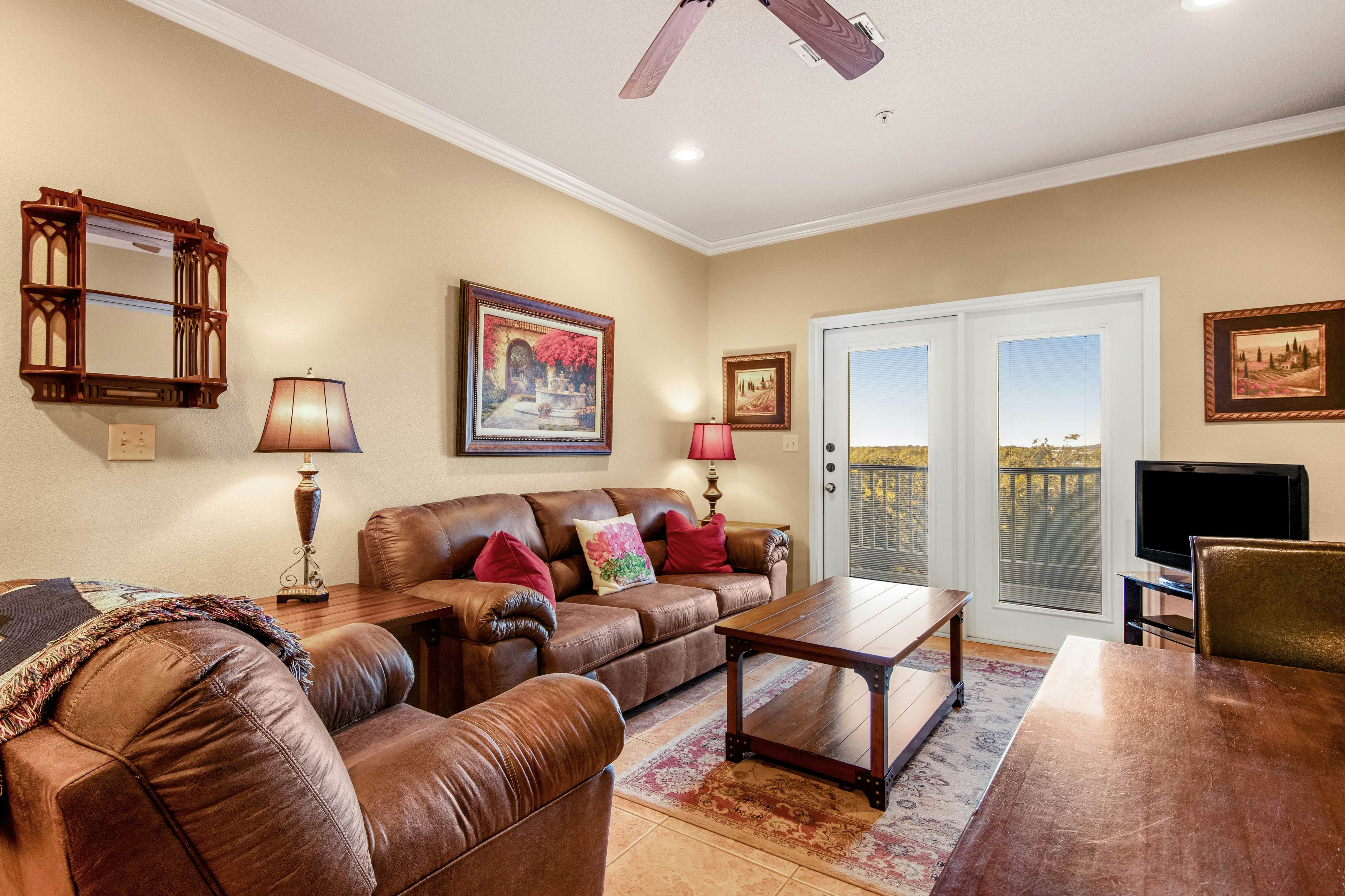 New Braunfels Vacation Rentals, Riverfront Rentals, Cabins Vacasa